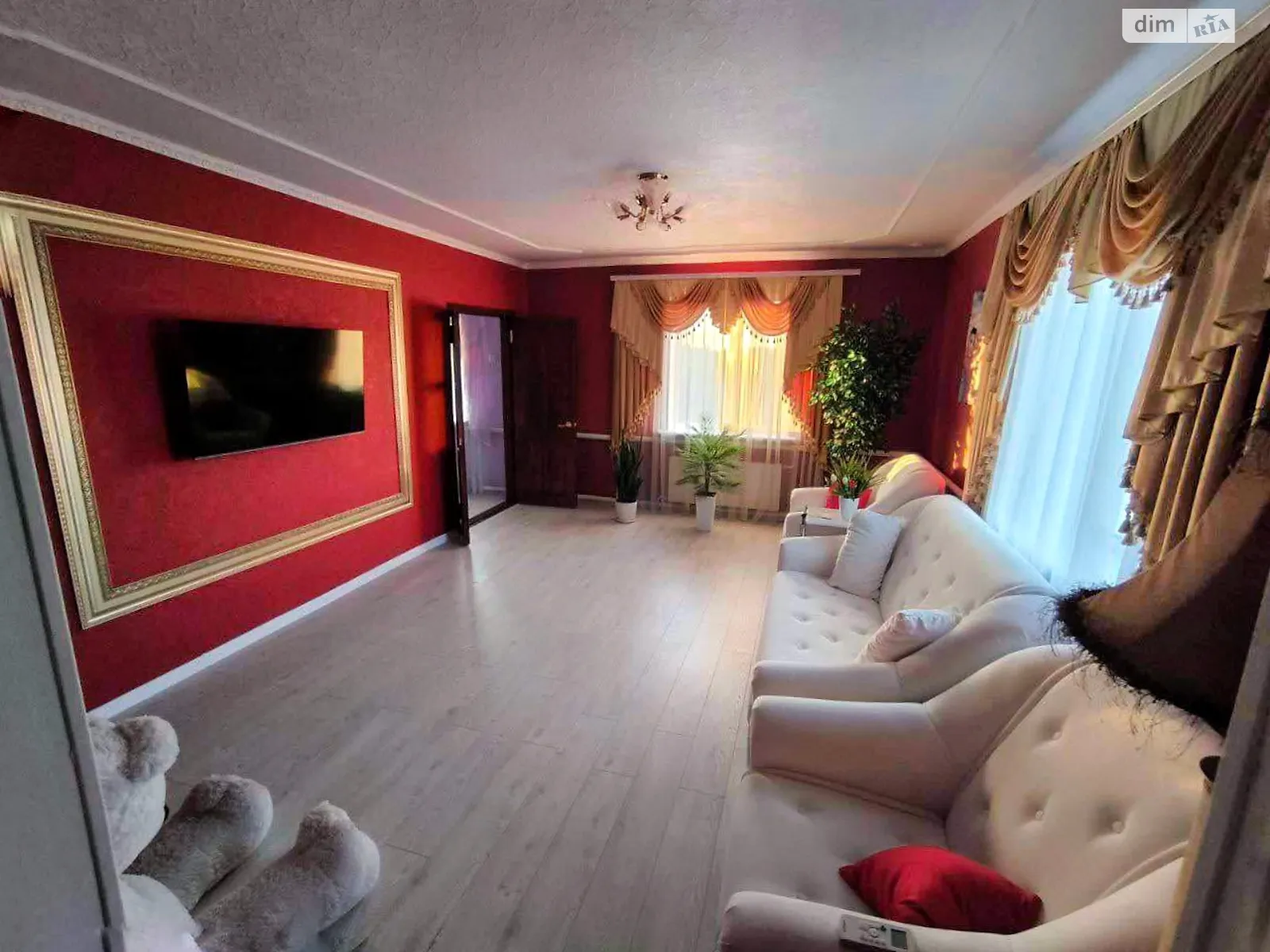 Продается дом на 2 этажа 151 кв. м с балконом, цена: 85000 $ - фото 1
