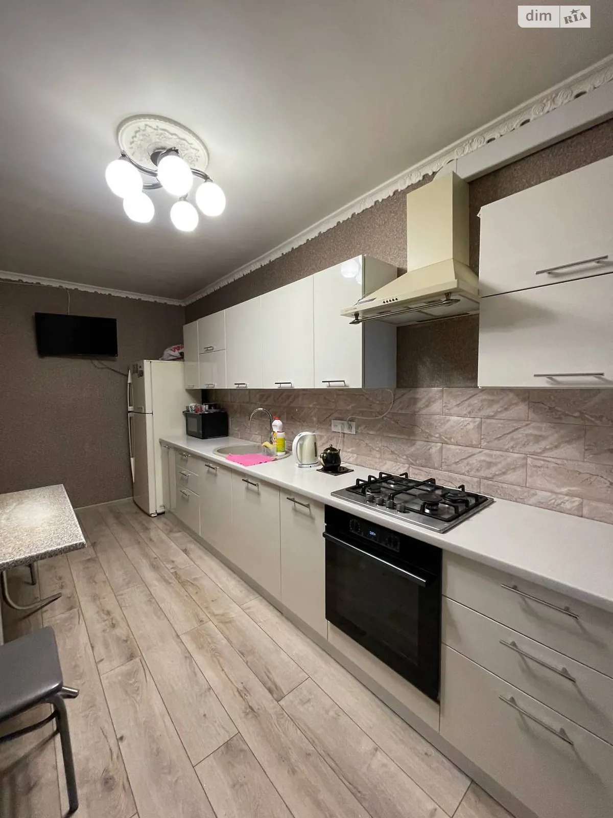 Продається 4-кімнатна квартира 113 кв. м у Одесі, Тираспольське шосе, 21 - фото 1