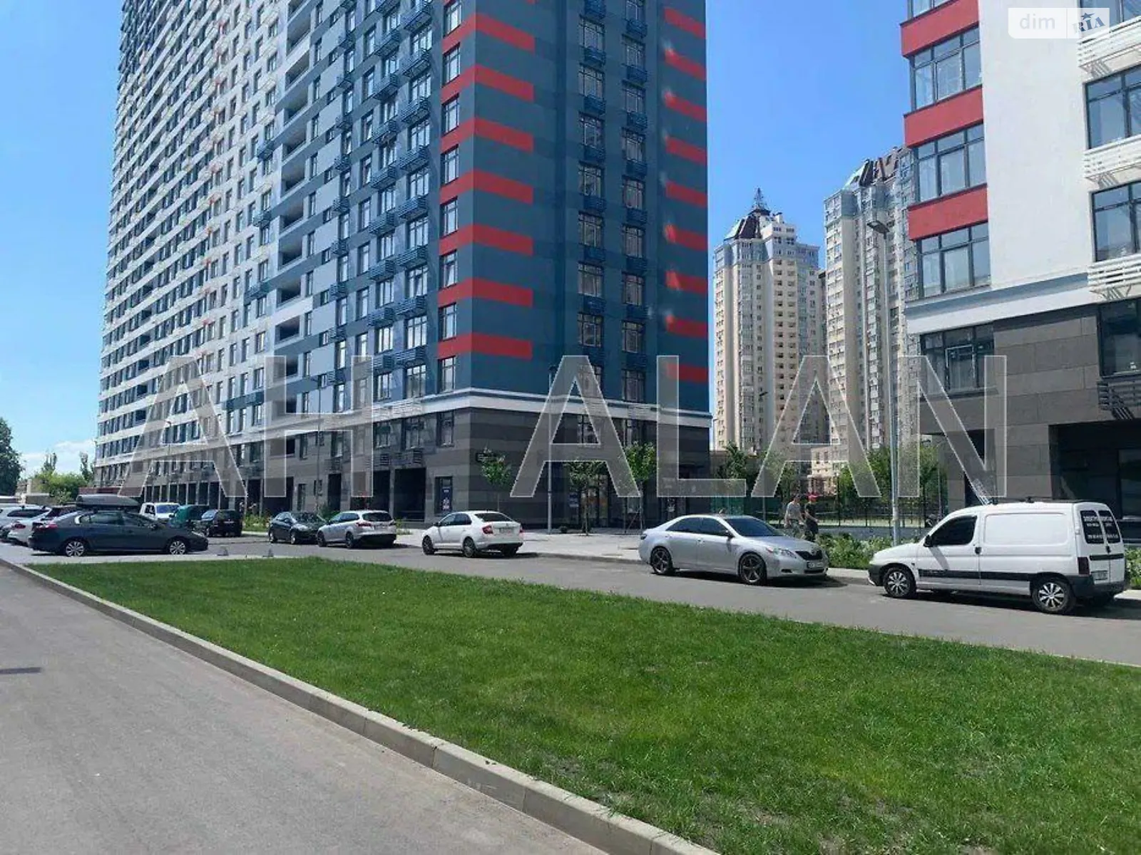 Продается помещения свободного назначения 150 кв. м в 25-этажном здании - фото 2