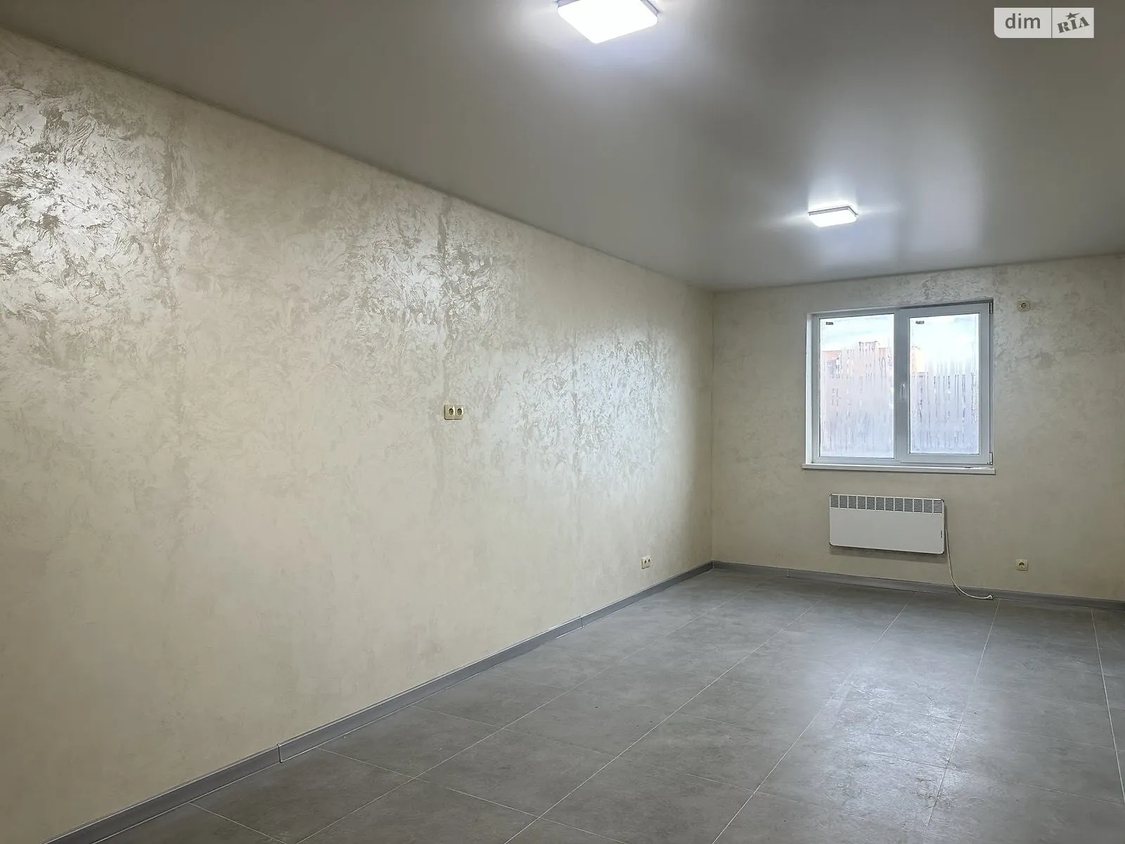 Сдается в аренду офис 26 кв. м в бизнес-центре, цена: 12500 грн - фото 1