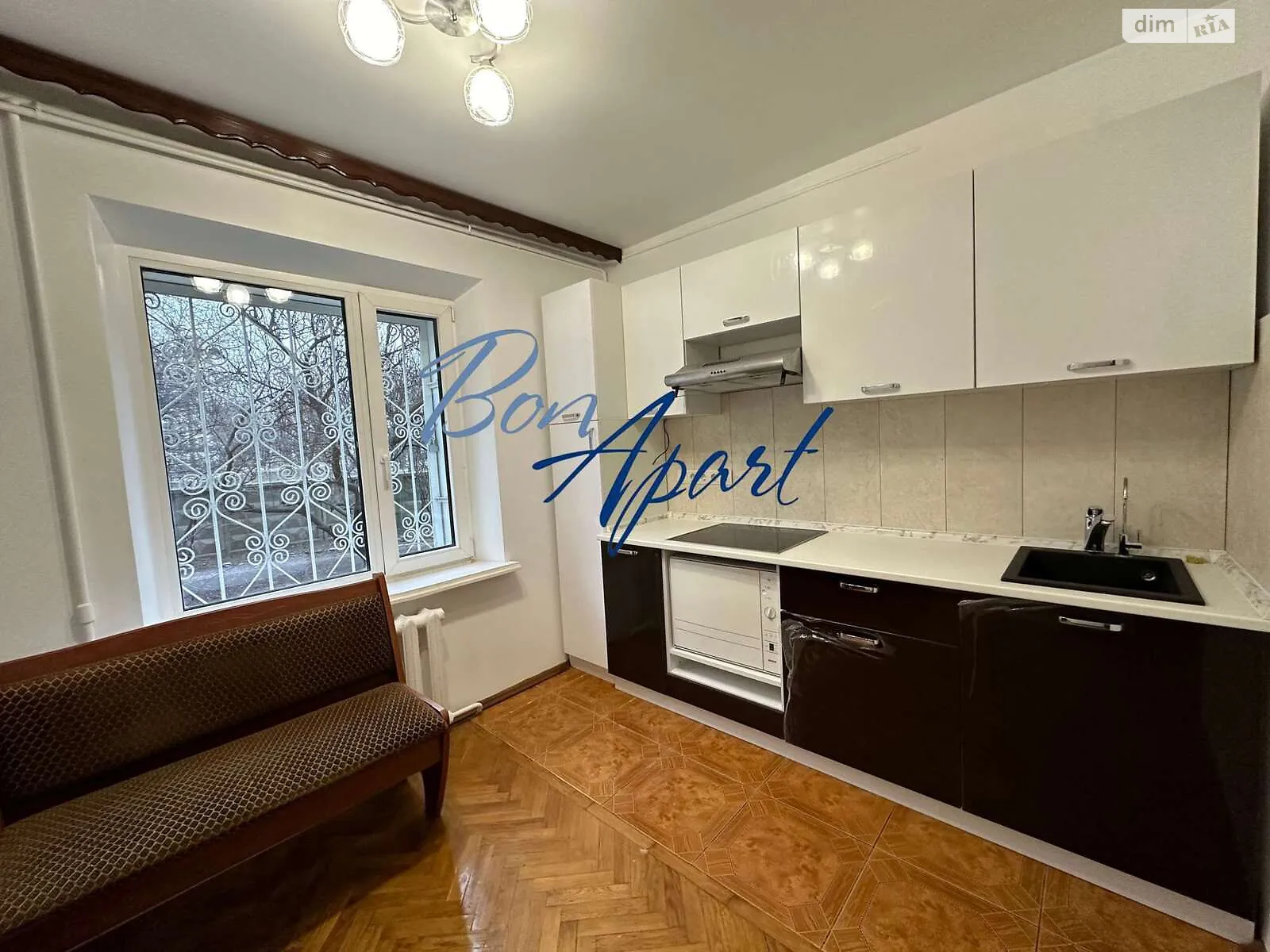 Продается 3-комнатная квартира 115.6 кв. м в Киеве, ул. Зоологическая, 6В - фото 1