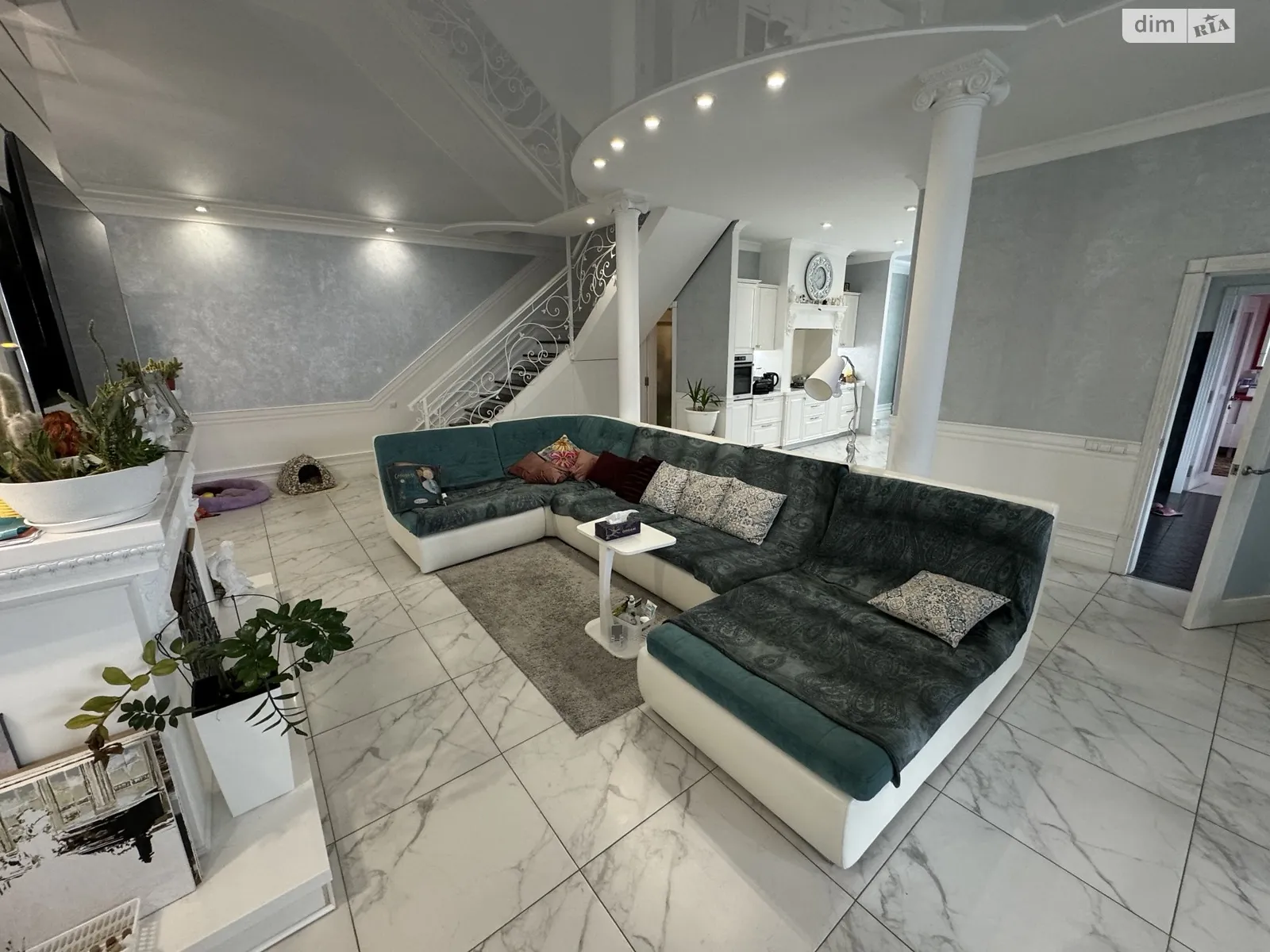 Продается дом на 2 этажа 137.6 кв. м с мансардой, цена: 200000 $ - фото 1