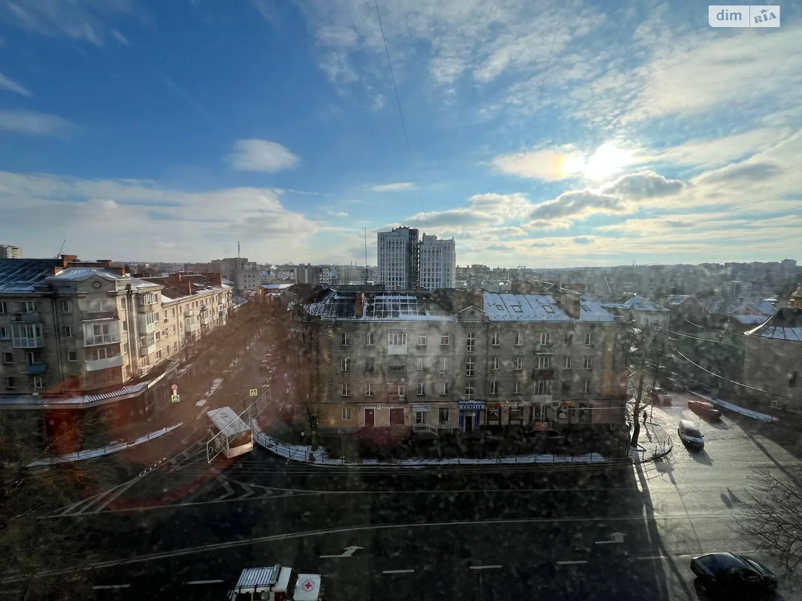 Сдается в аренду офис 40 кв. м в бизнес-центре, цена: 6000 грн - фото 1