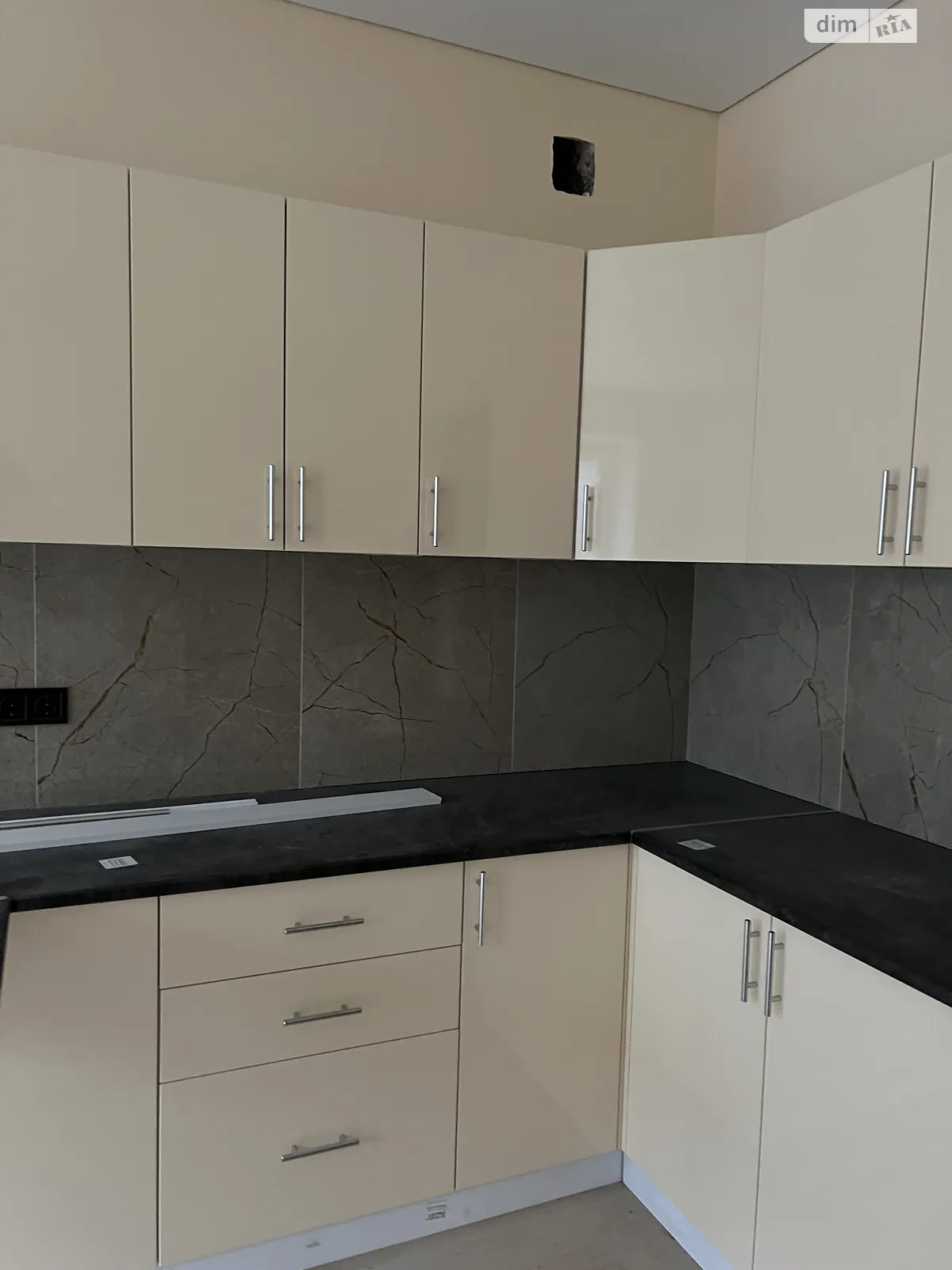 Продается 1-комнатная квартира 32 кв. м в Ирпене, ул. Соборная(ІІІ Интернационала), 2К/16 - фото 1