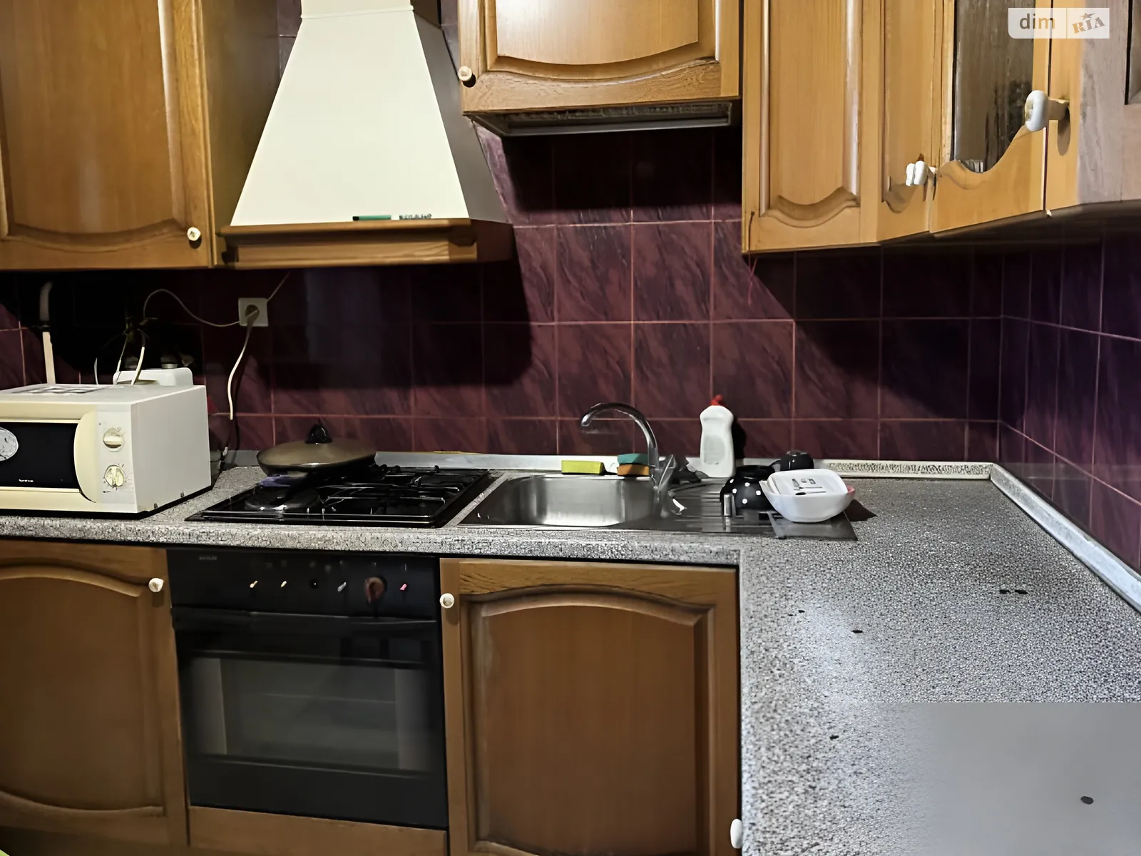 Здається в оренду кімната 80 кв. м у Тернополі, цена: 3300 грн - фото 1