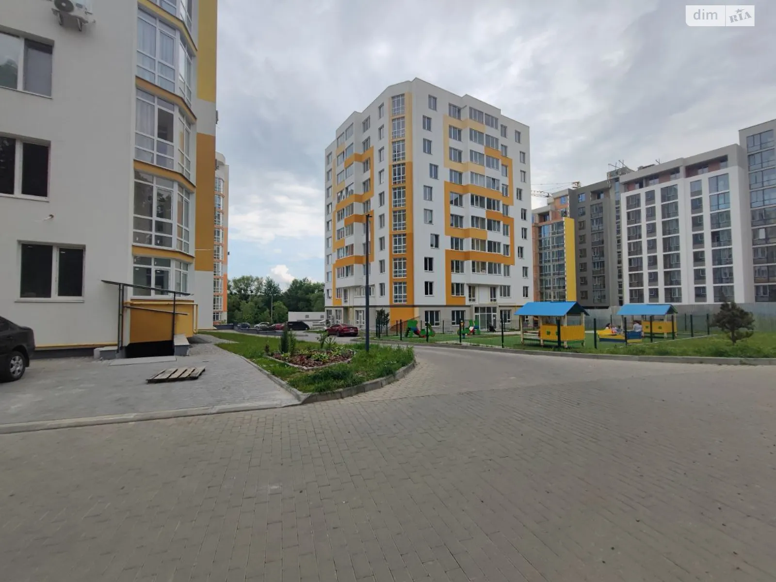 Продается 3-комнатная квартира 82 кв. м в Львове - фото 3