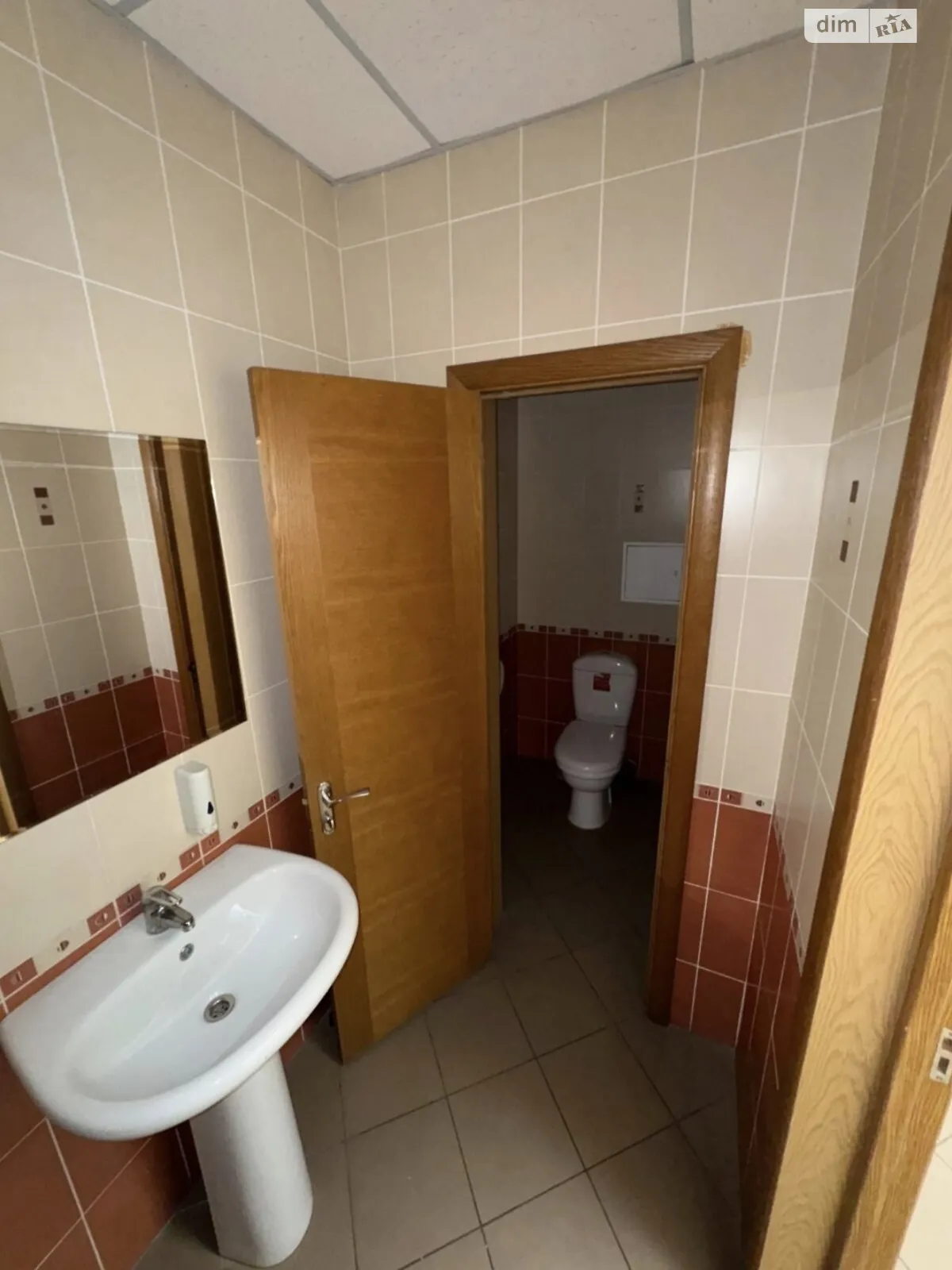 Здається в оренду офіс 78 кв. м в бізнес-центрі, цена: 10000 грн - фото 1