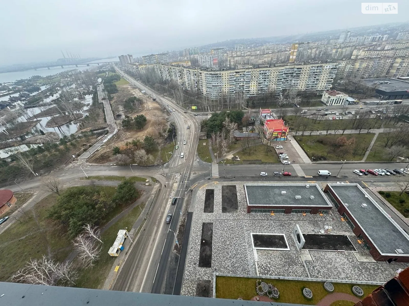 Продается 4-комнатная квартира 127 кв. м в Днепре, ул. Набережная Победы, 128 - фото 1