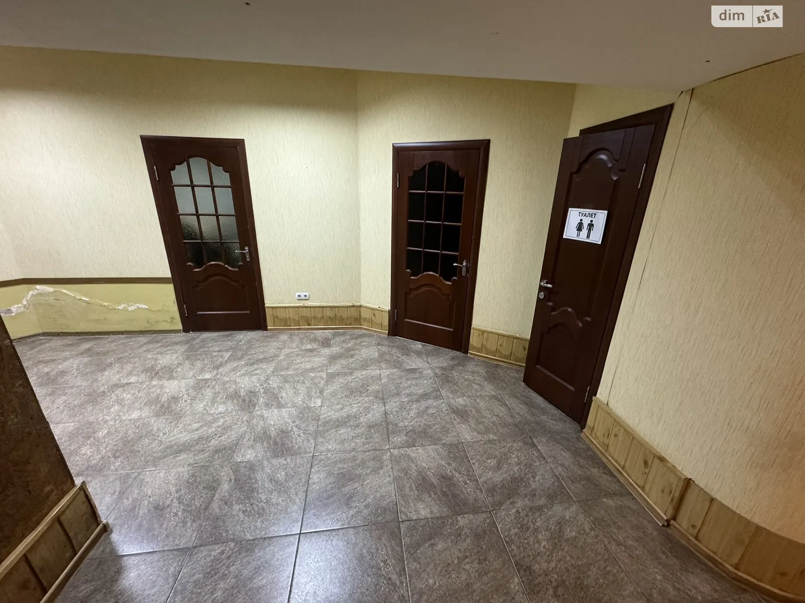 Продається офіс 150 кв. м в бізнес-центрі, цена: 127500 $ - фото 1