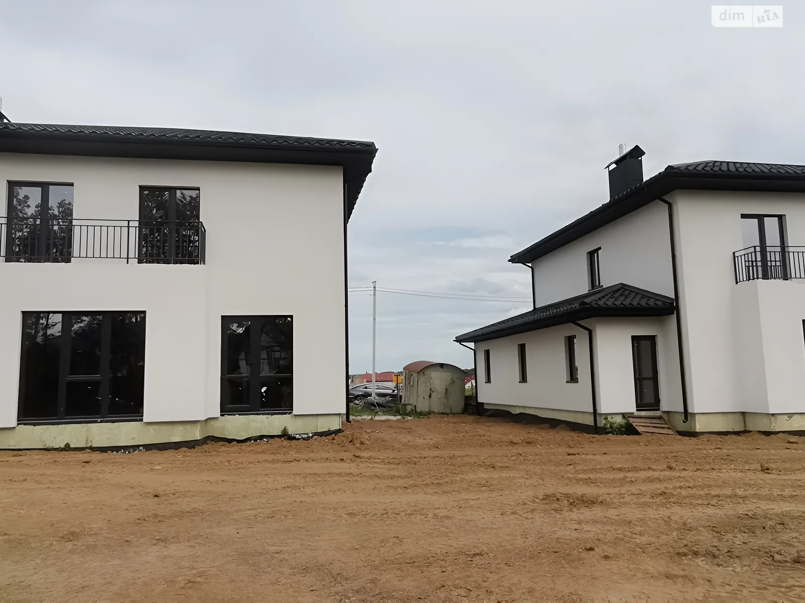 Продається будинок 2 поверховий 200 кв. м с басейном, цена: 200000 $ - фото 1
