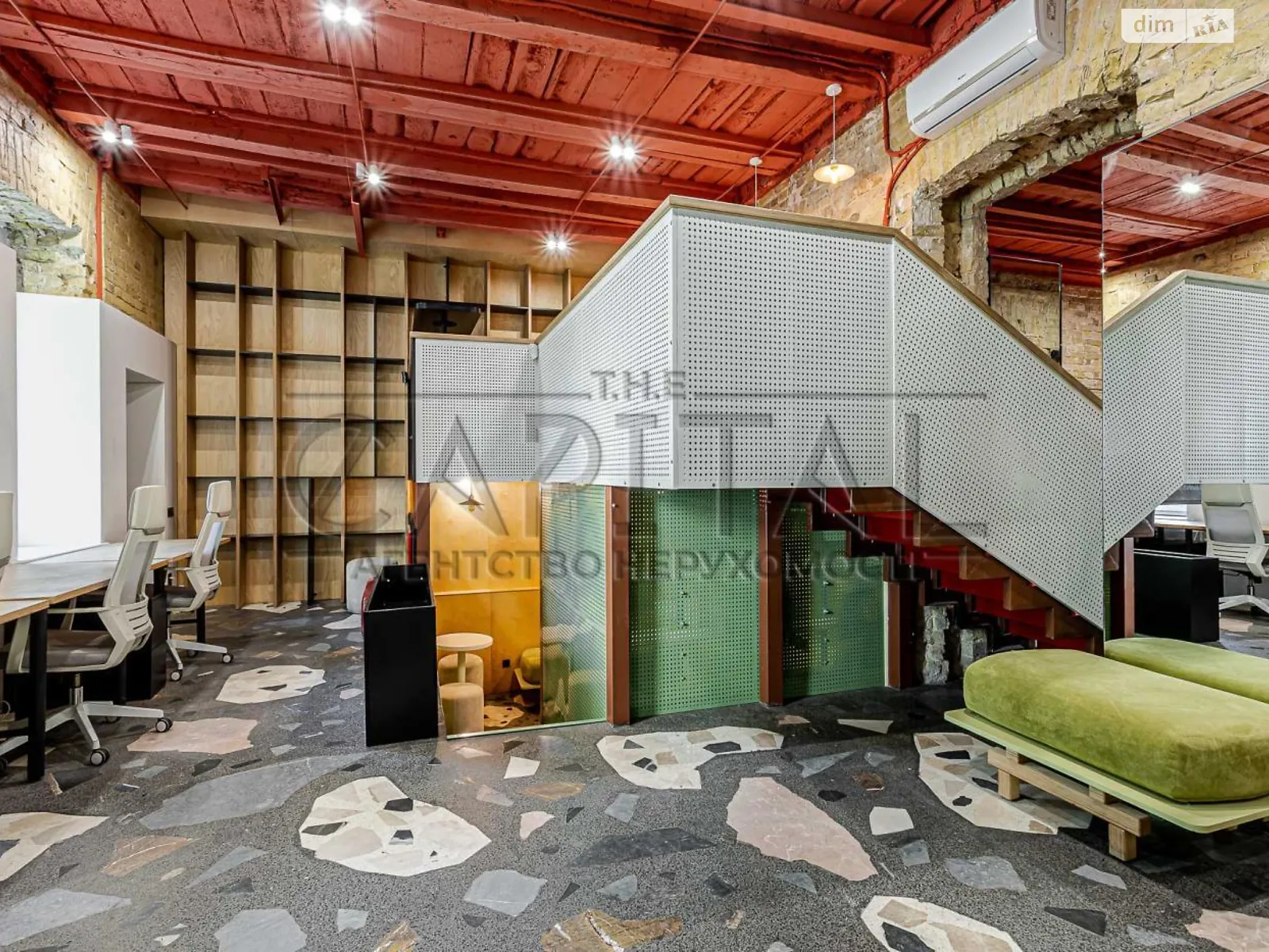 Сдается в аренду офис 129 кв. м в бизнес-центре, цена: 4000 $ - фото 1