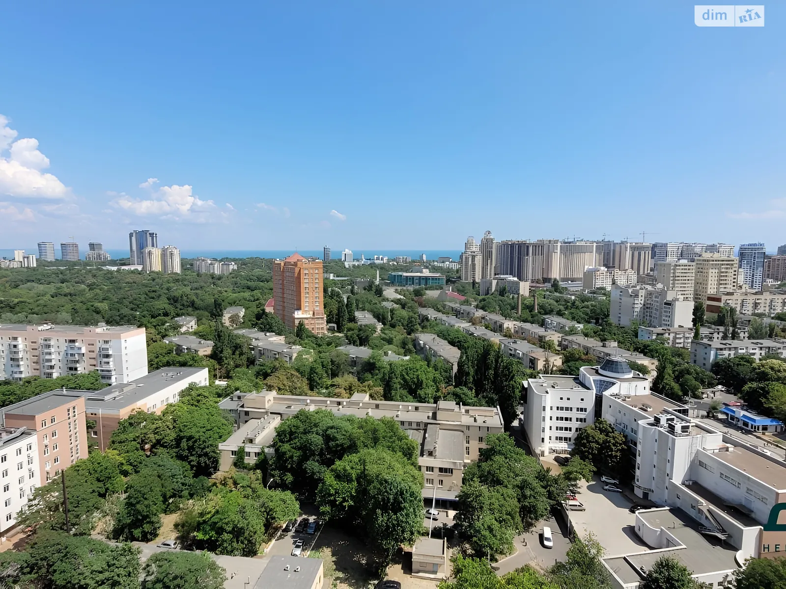 Продається 3-кімнатна квартира 111 кв. м у Одесі, Фонтанська дор., 25 корпус 2 - фото 1