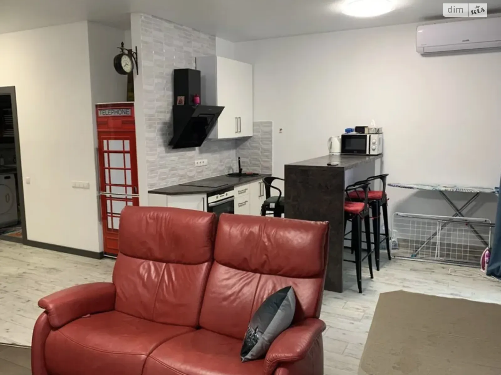 Продається 2-кімнатна квартира 103.3 кв. м у Одесі, просп. Гагаріна, 19А - фото 1