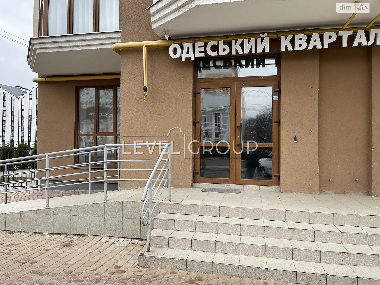 Продається приміщення вільного призначення 290.2 кв. м в 10-поверховій будівлі, цена: 304700 $ - фото 1