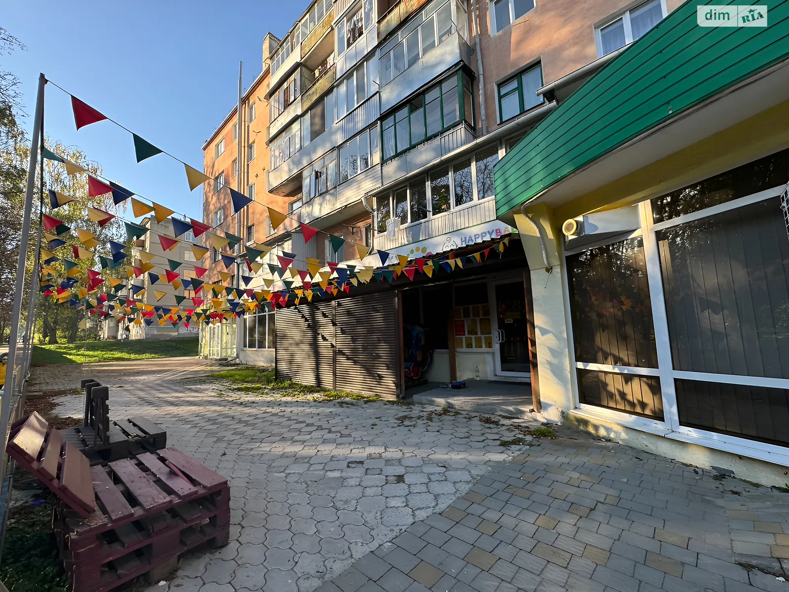 Продається приміщення вільного призначення 204 кв. м в 5-поверховій будівлі, цена: 155500 $ - фото 1