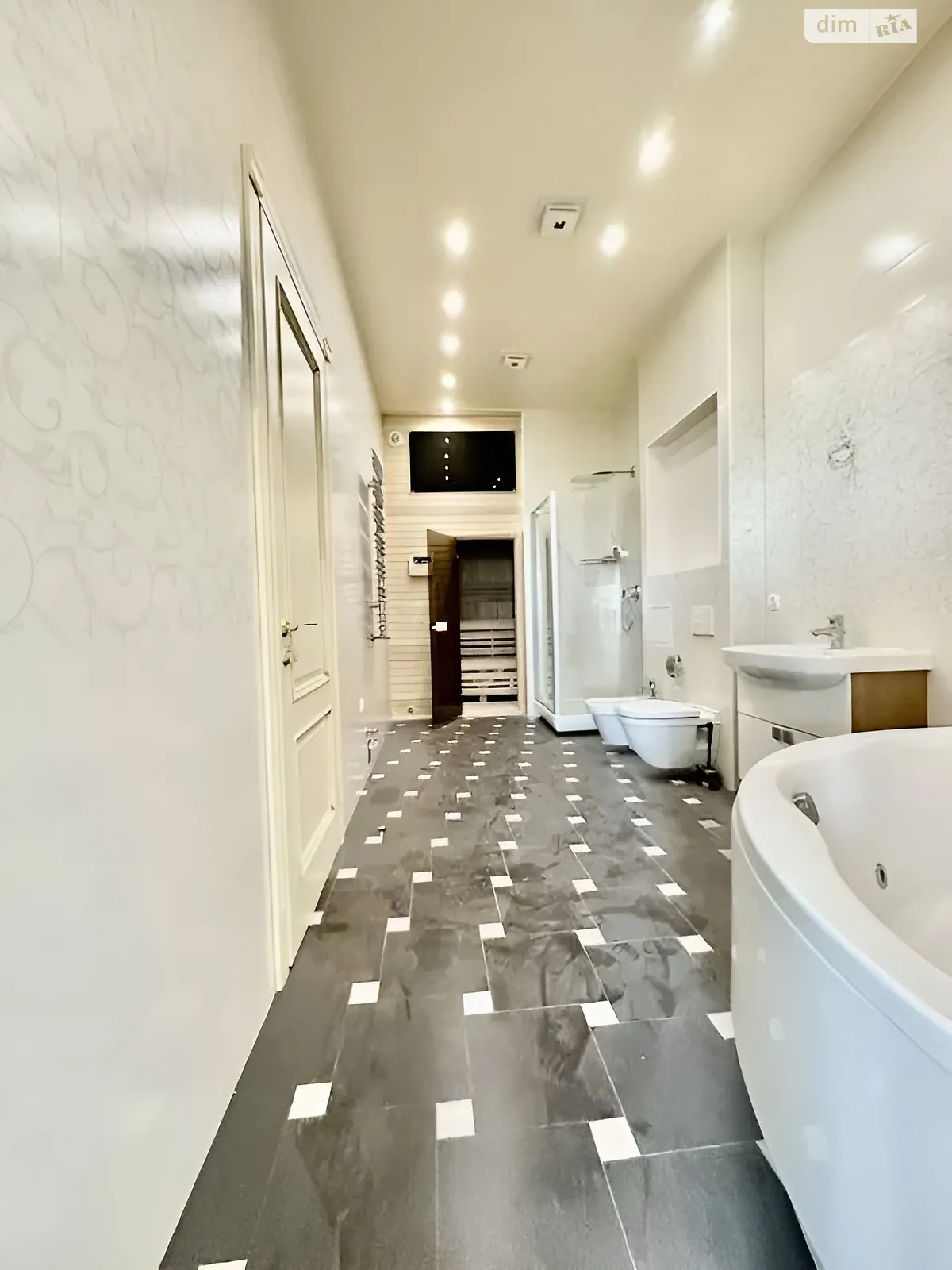 Продается 2-комнатная квартира 160 кв. м в Одессе, цена: 350000 $ - фото 1