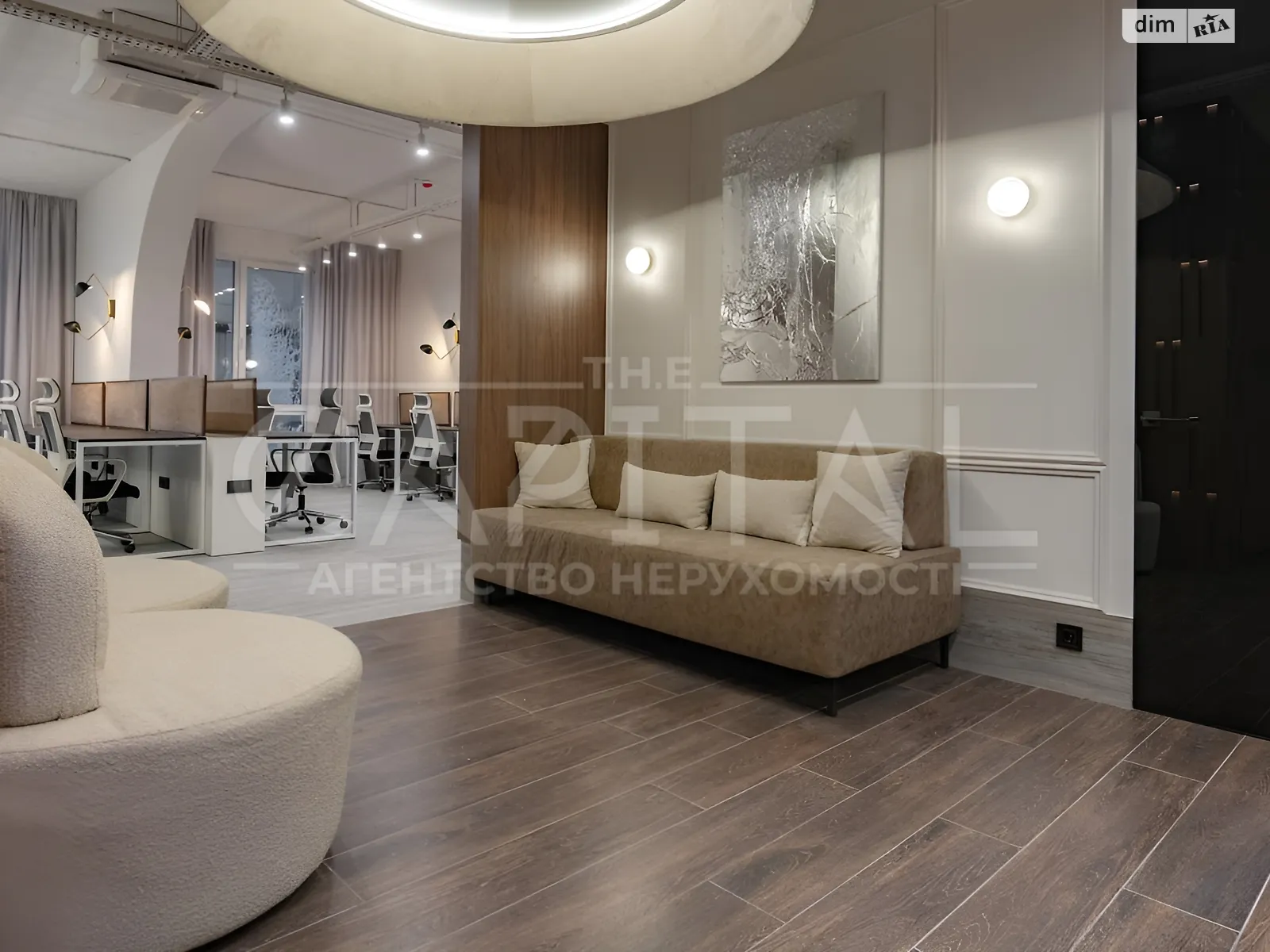 Продается офис 180 кв. м в бизнес-центре, цена: 900000 $ - фото 1