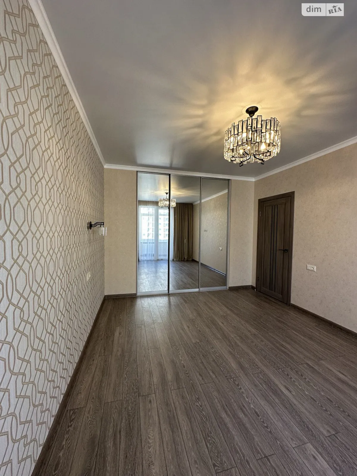 Продається 1-кімнатна квартира 43 кв. м у Одесі, вул. Академіка Сахарова - фото 1