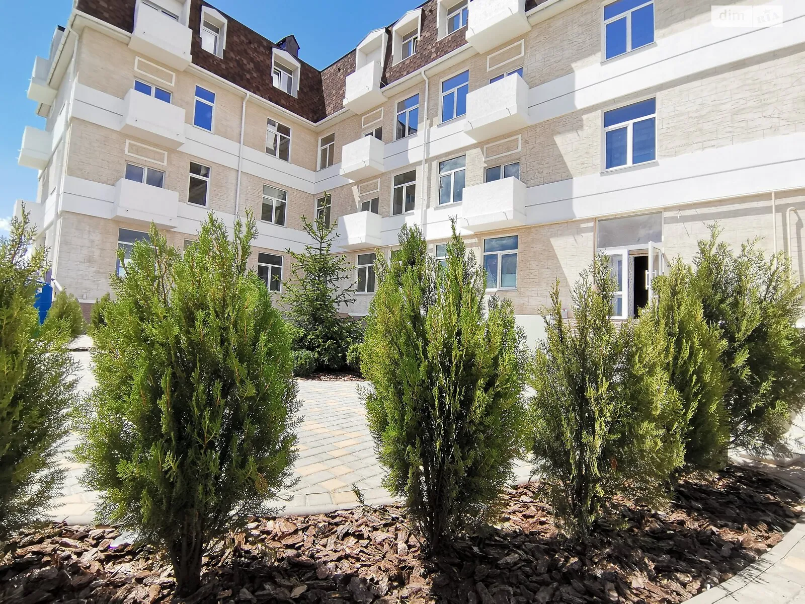 Продается 2-комнатная квартира 63 кв. м в Лески, пер. Розовый - фото 1