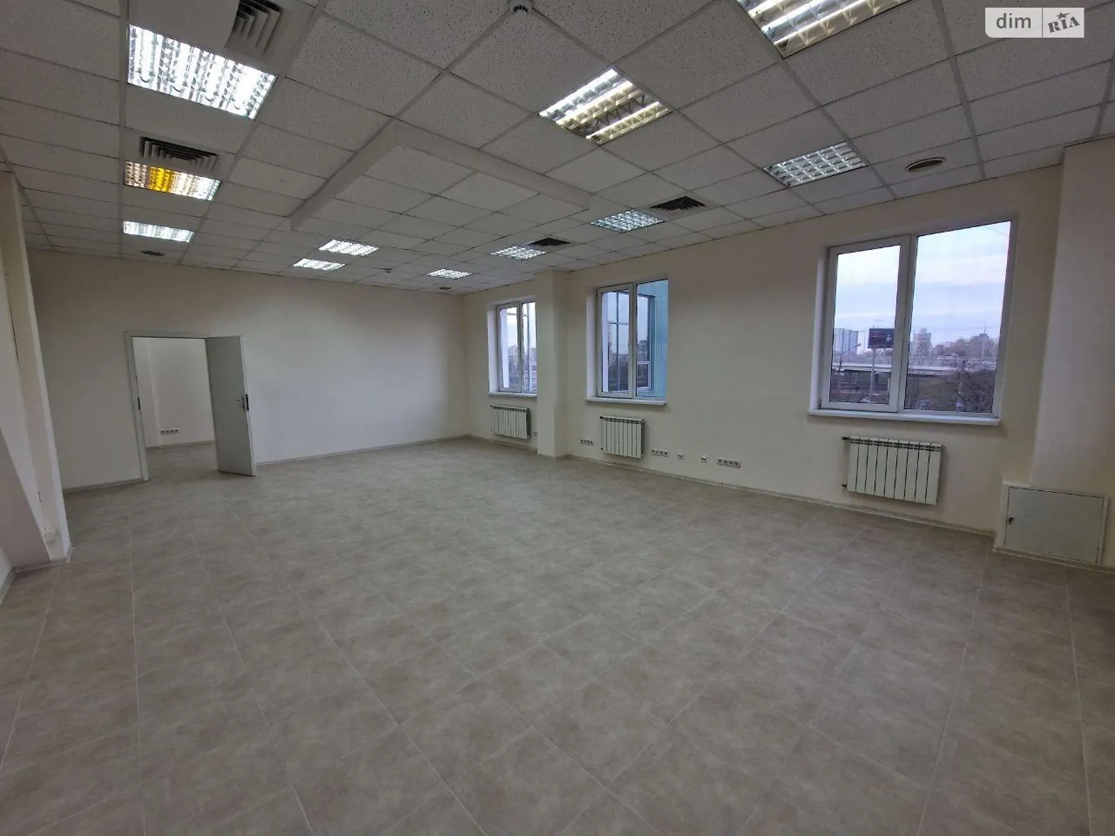 Здається в оренду офіс 480 кв. м в бізнес-центрі, цена: 240000 грн - фото 1