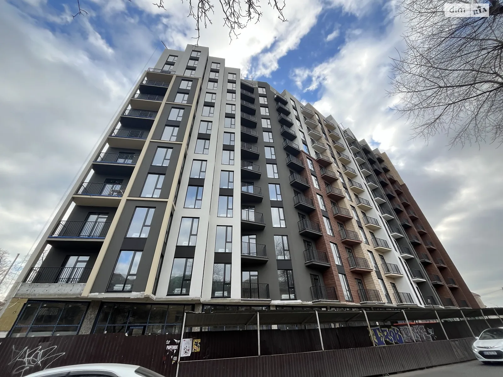 Продається 1-кімнатна квартира 43 кв. м у Одесі, вул. Чубаївська, 1 - фото 1