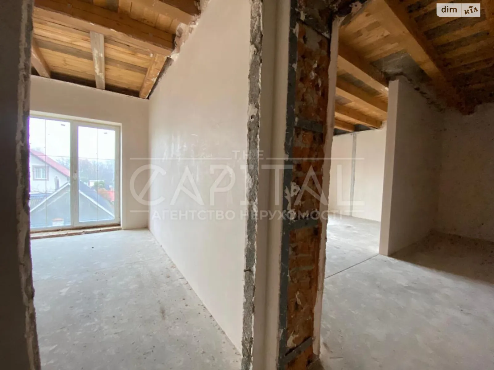 Продается дом на 3 этажа 500 кв. м с верандой, цена: 260000 $ - фото 1