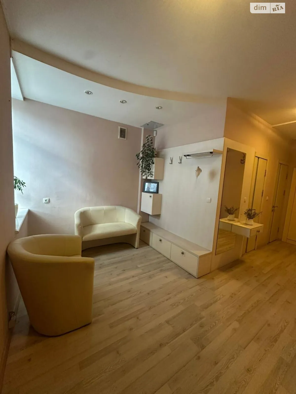 Продається офіс 43.2 кв. м в бізнес-центрі, цена: 55000 $ - фото 1