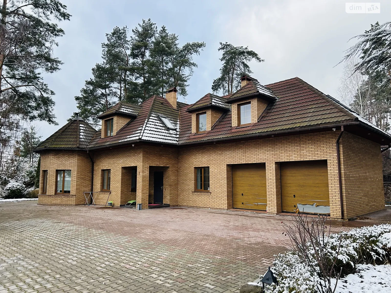 Сдается в аренду дом на 2 этажа 275 кв. м с участком, цена: 79000 грн - фото 1