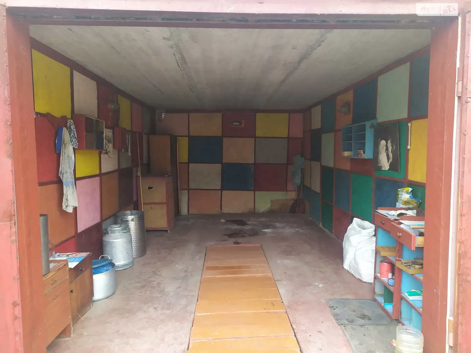 Продається місце в гаражному кооперативі під легкове авто на 20 кв. м, цена: 4000 $ - фото 1