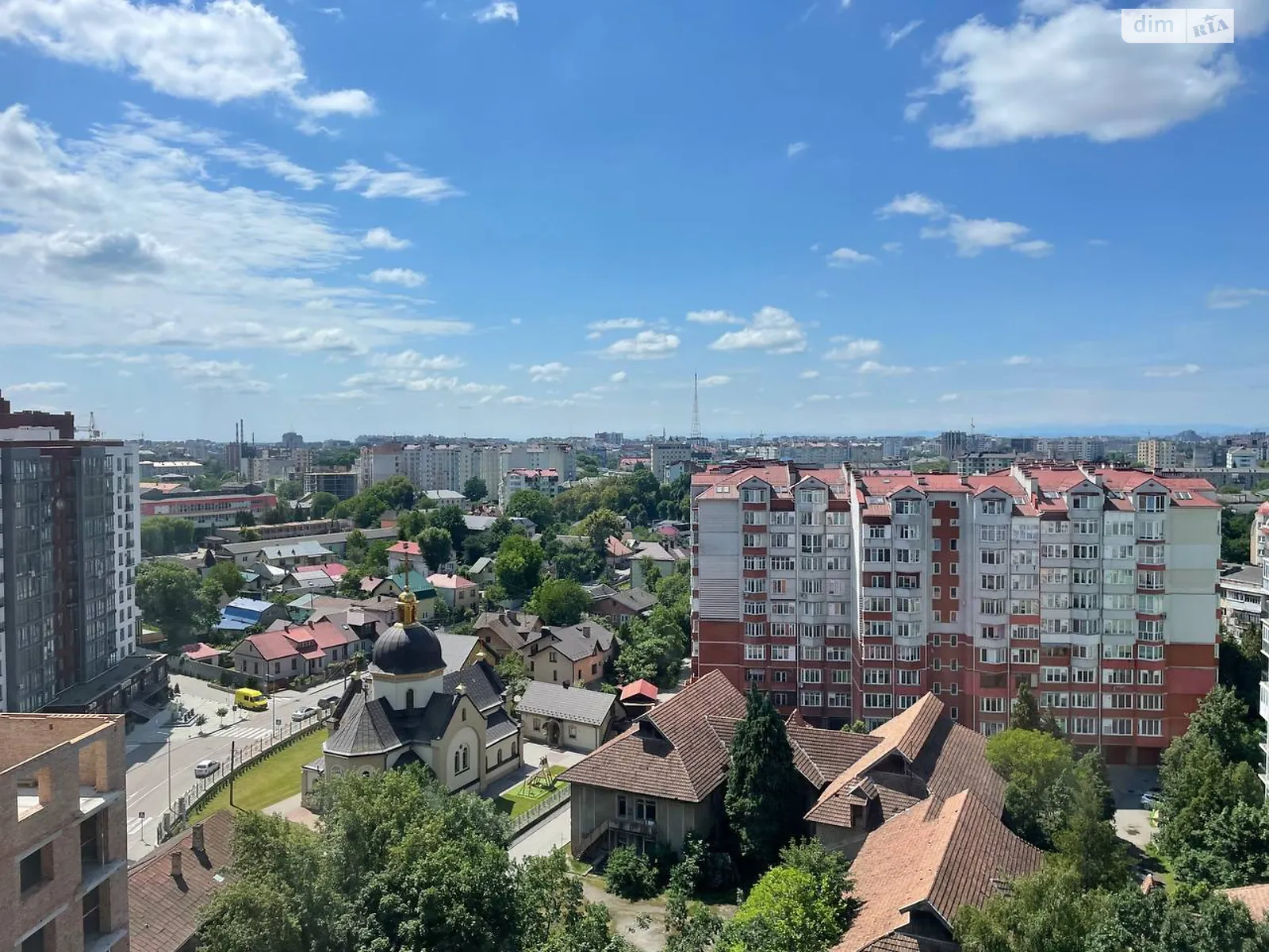 Продается 3-комнатная квартира 109 кв. м в Ивано-Франковске, ул. Княгинин, 44 - фото 1