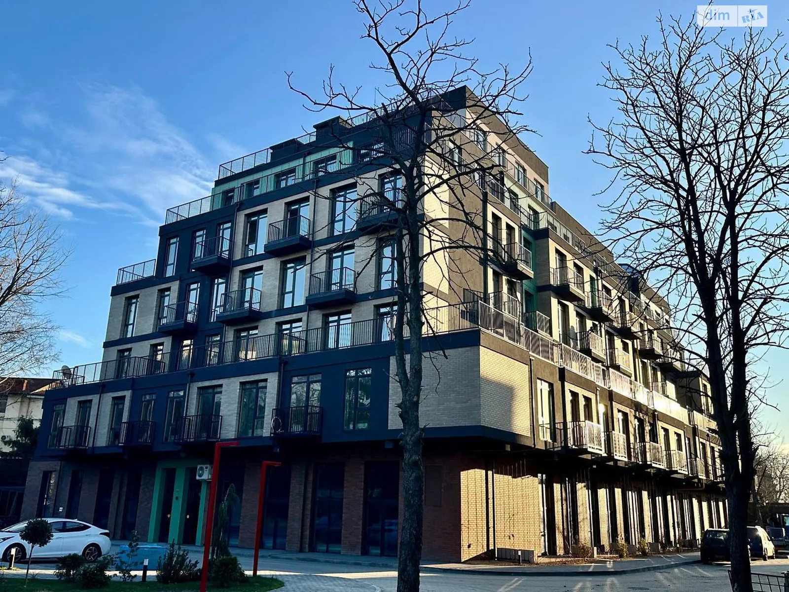 Продается 1-комнатная квартира 42.9 кв. м в Одессе, ул. Дачная, 28Д - фото 1