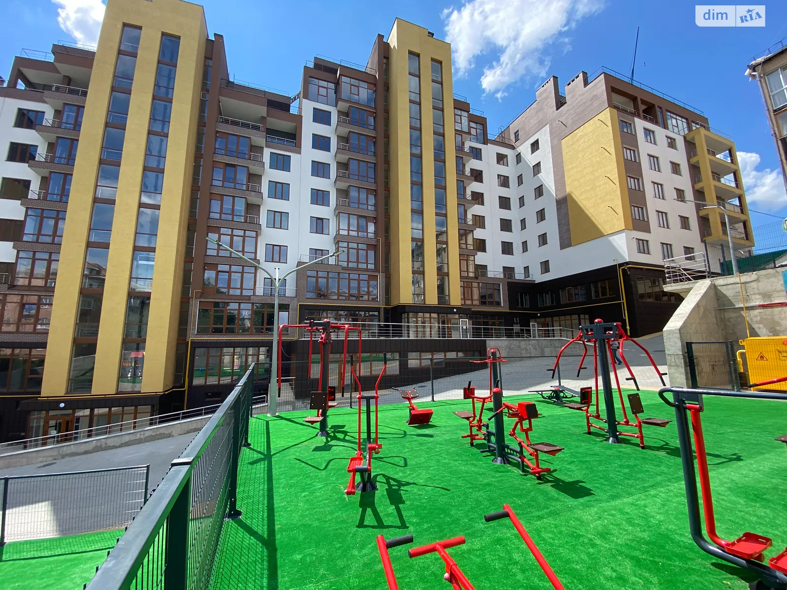 Продается 2-комнатная квартира 114.5 кв. м в Виннице, ул. Монастырская, 41 - фото 1