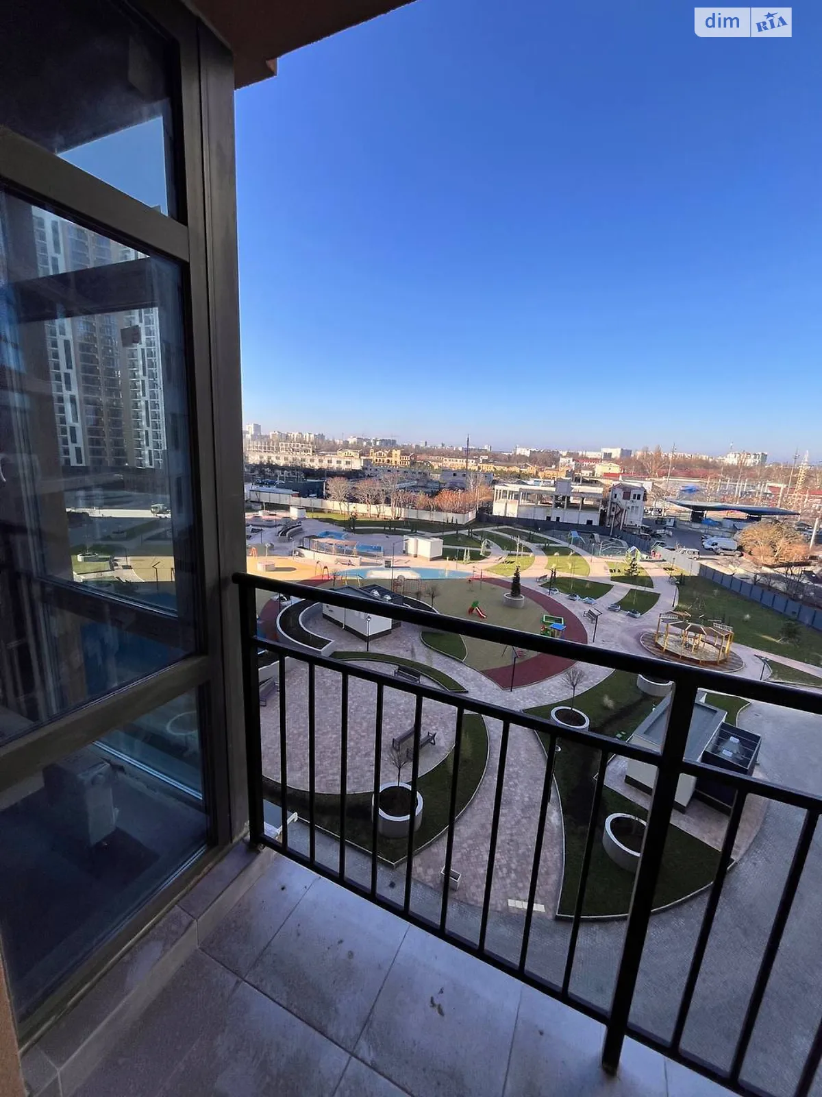 Продається 1-кімнатна квартира 42.5 кв. м у Одесі, вул. Краснова, 3 - фото 1