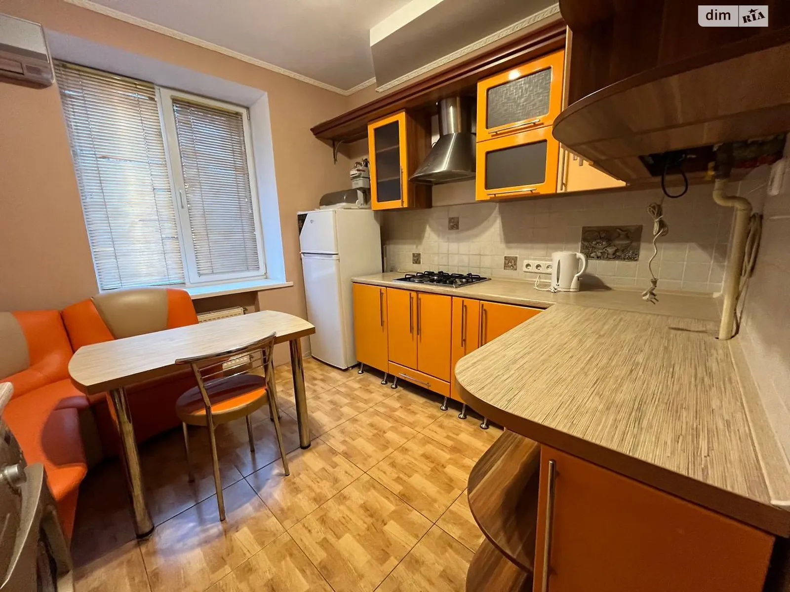 Сдается в аренду 2-комнатная квартира 60 кв. м в Кривом Роге, ул. Свято-Николаевская(Ленина), 44 - фото 1