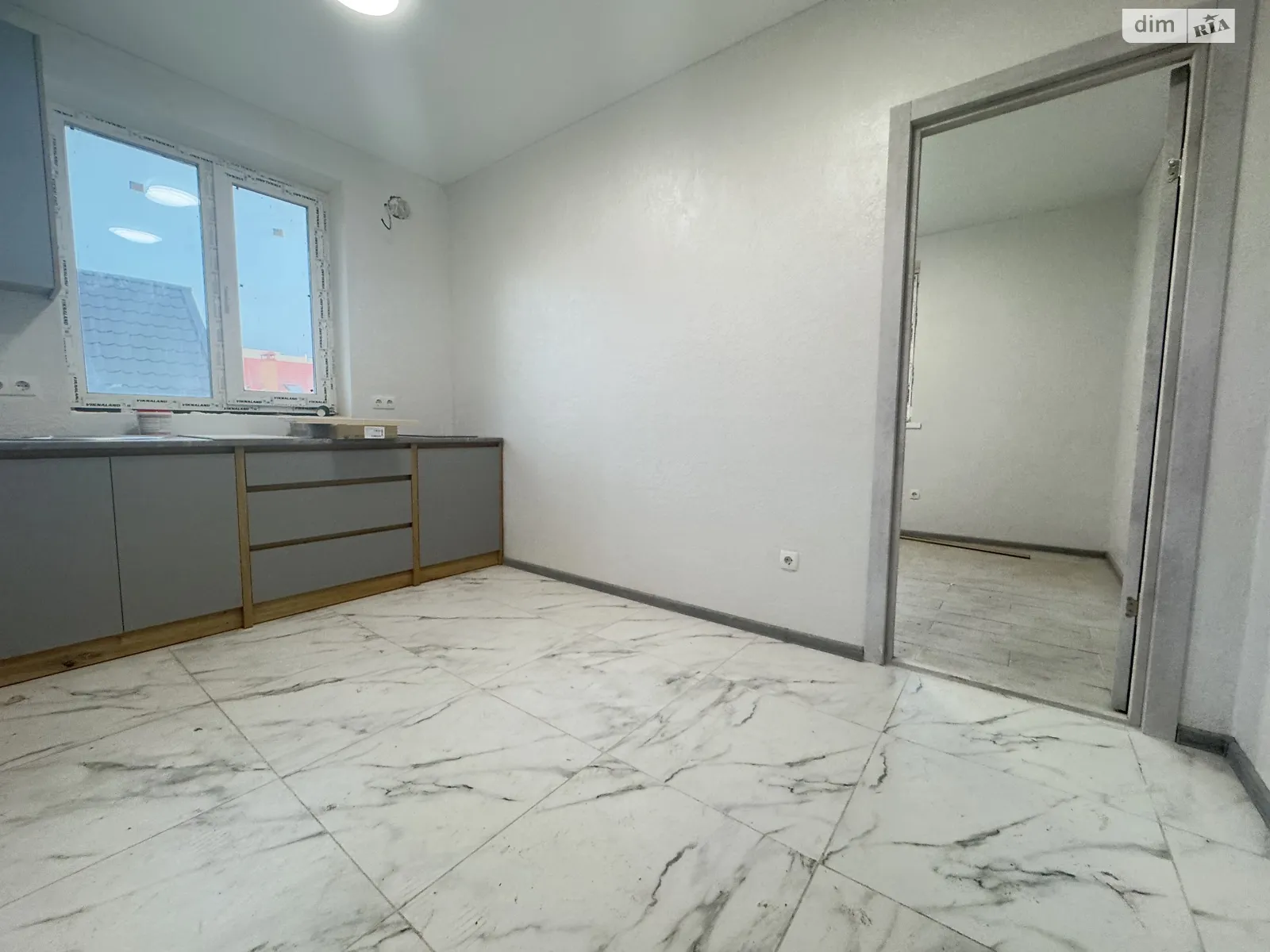 Продается 1-комнатная квартира 25 кв. м в Борисполе, ул. Чайковского, 7 - фото 1