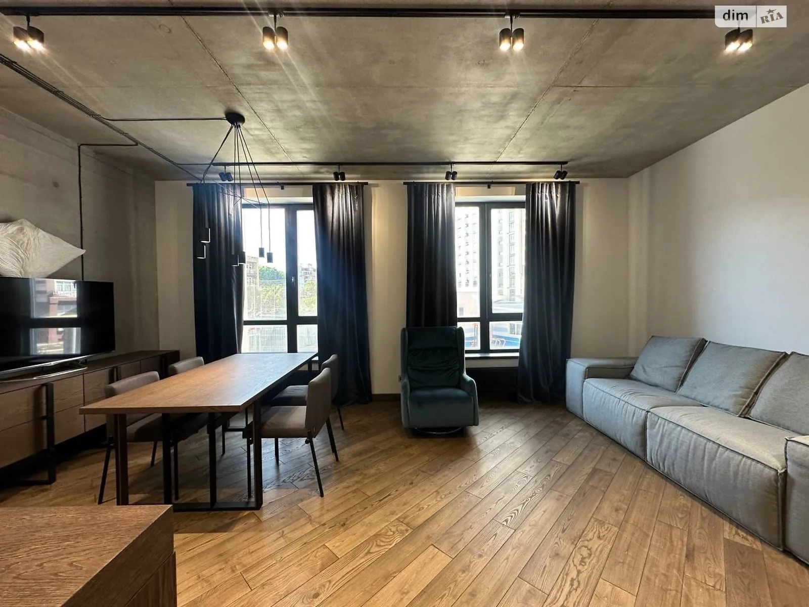 Продается 1-комнатная квартира 52.8 кв. м в Одессе, ул. Новобереговая, 12А - фото 1