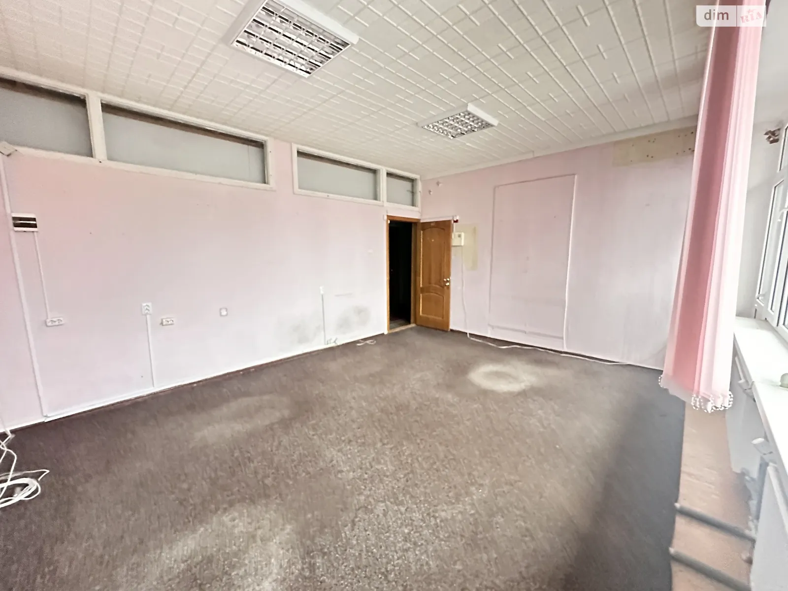 Здається в оренду офіс 23.3 кв. м в бізнес-центрі, цена: 10480 грн - фото 1