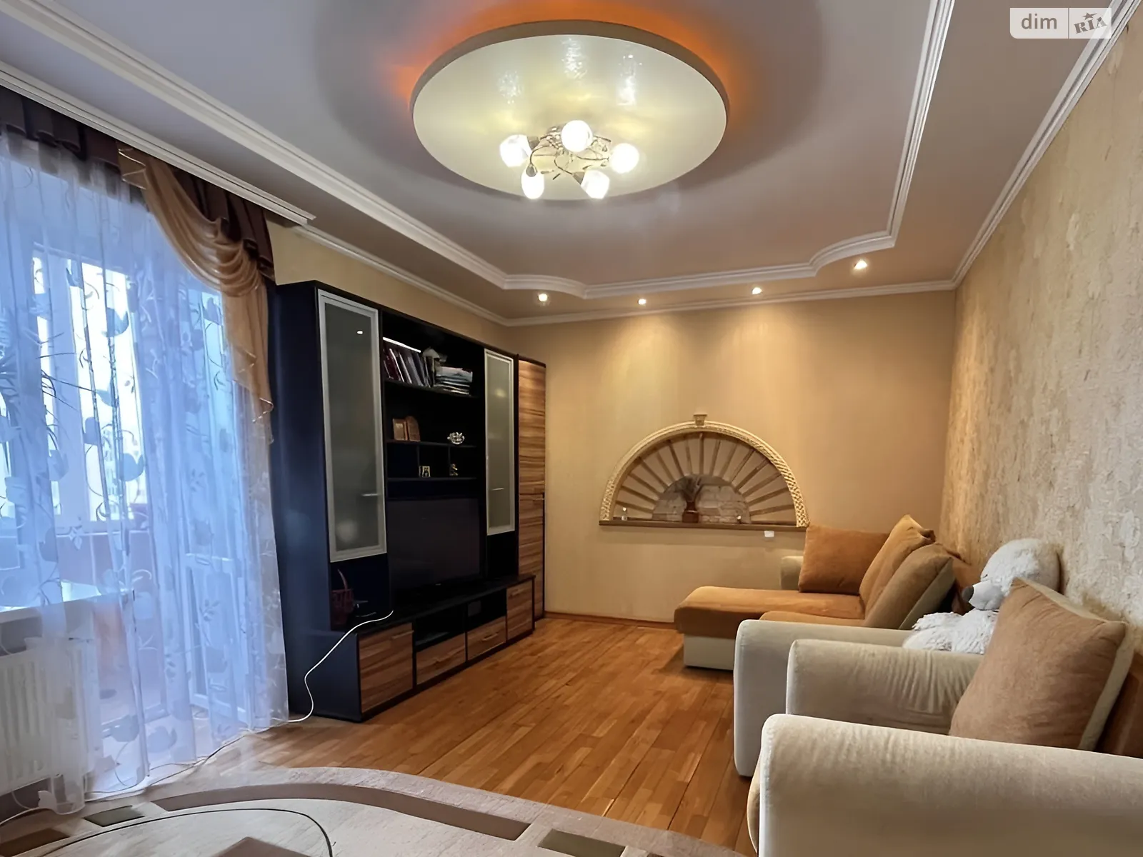 Продается 2-комнатная квартира 65.7 кв. м в Хмельницком, ул. Заречанская, 26/1 - фото 1