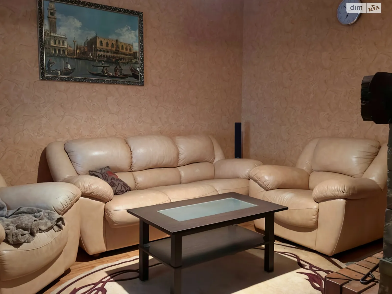 Продается дом на 2 этажа 120 кв. м с гаражом, цена: 137800 $ - фото 1