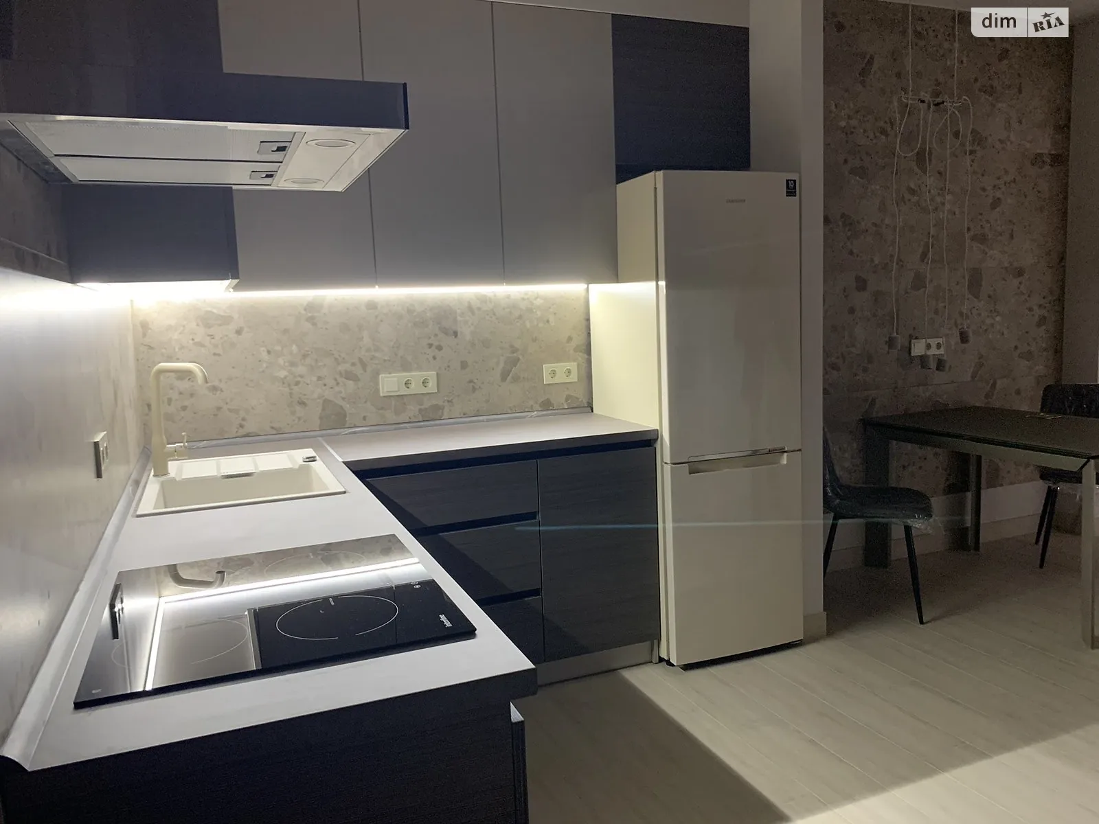 Продається 2-кімнатна квартира 57.7 кв. м у Дніпрі, вул. Вернадського Володимира, 29К - фото 1