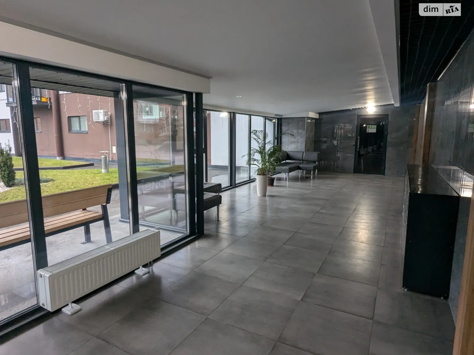 Продается 3-комнатная квартира 81.9 кв. м в Ровно, цена: 125000 $ - фото 1
