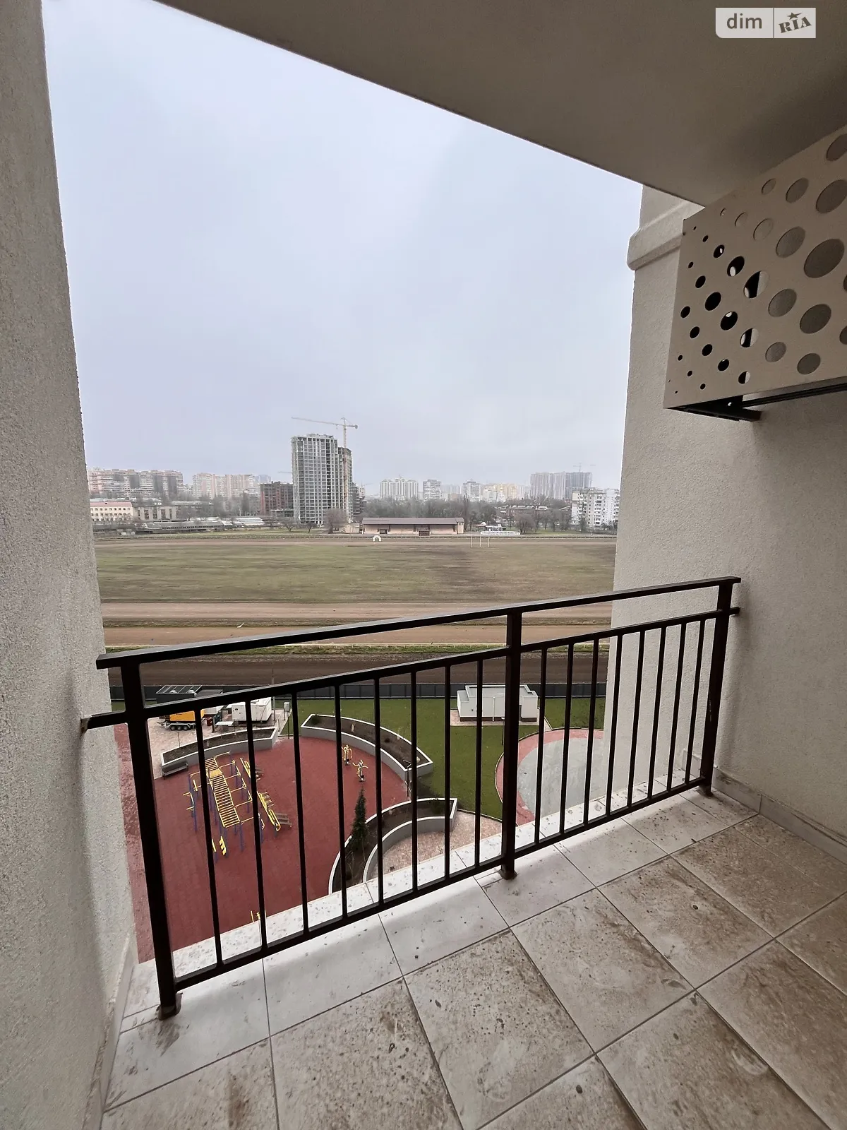 Продається 1-кімнатна квартира 42.5 кв. м у Одесі, вул. Краснова, 3 корпус 61 - фото 1