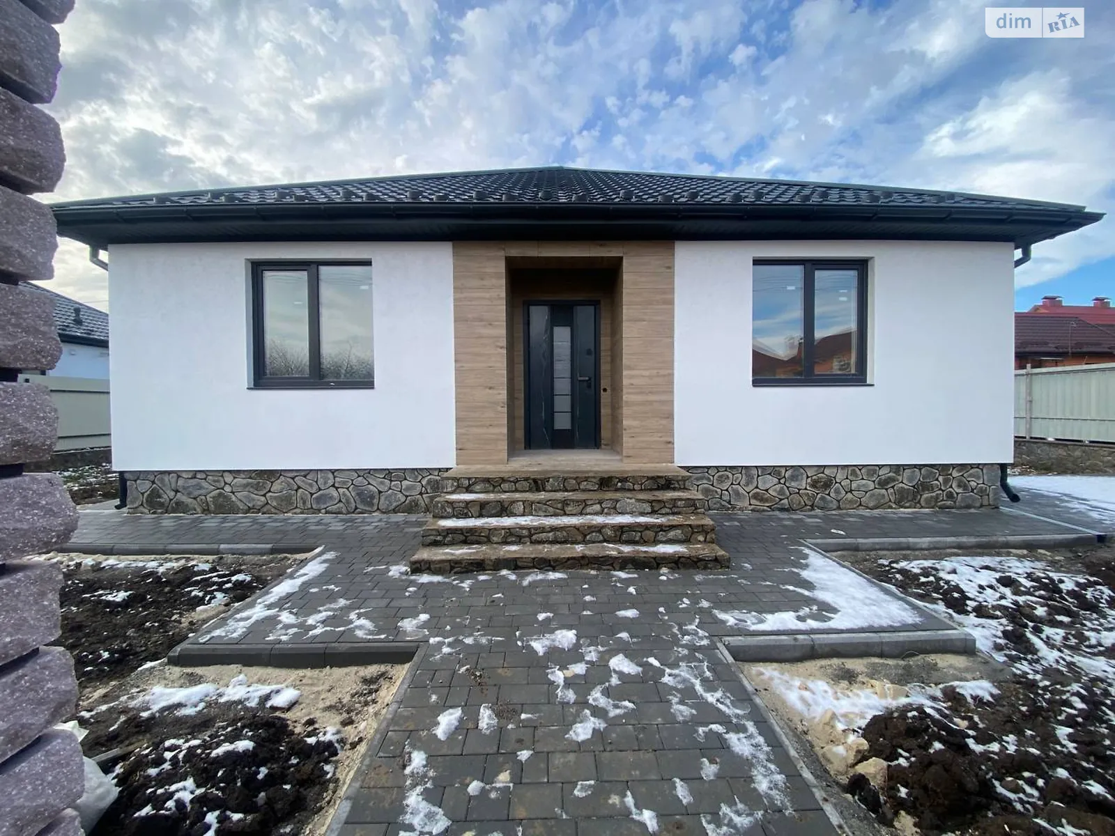 Продається одноповерховий будинок 120 кв. м з садом, цена: 130000 $ - фото 1