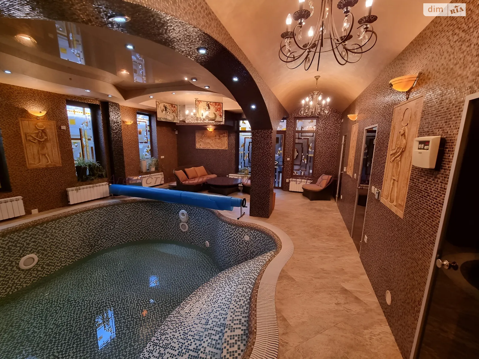 Продается дом на 2 этажа 517 кв. м с садом, цена: 600000 $ - фото 1