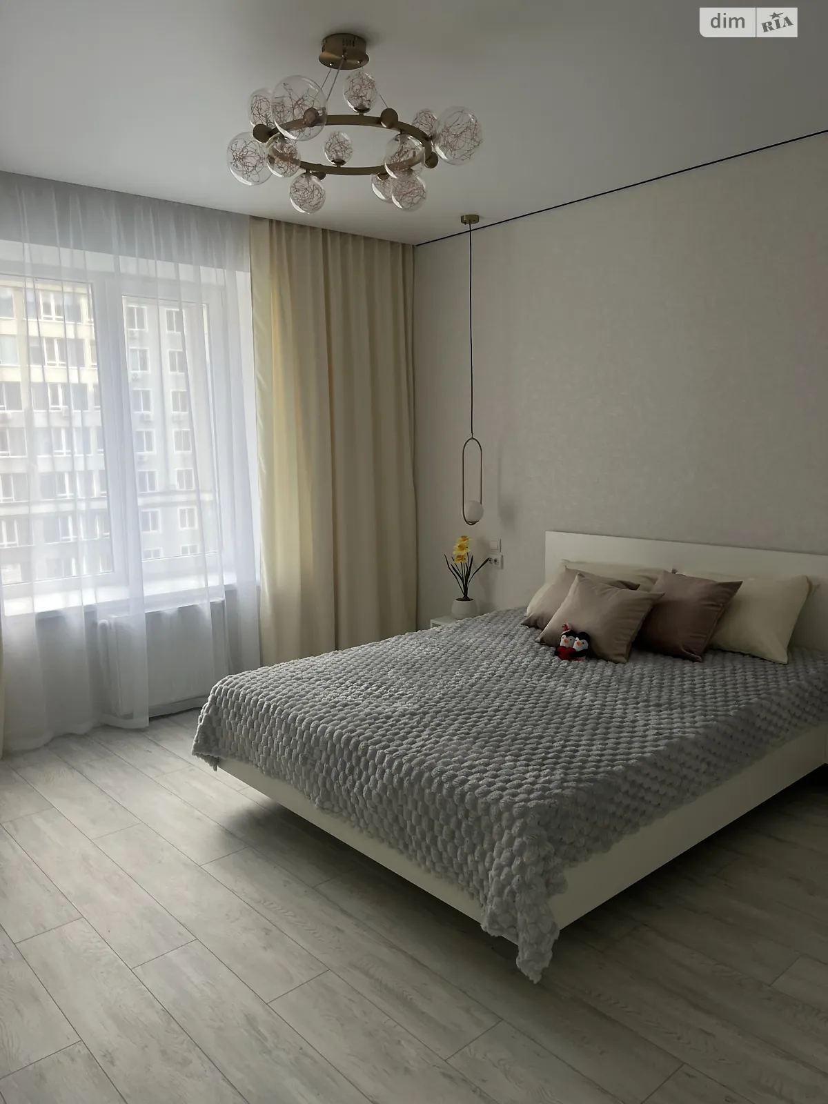 Продається 2-кімнатна квартира 74 кв. м у Бучі, вул. Івана Кожедуба, 3А корпус 4Д - фото 1