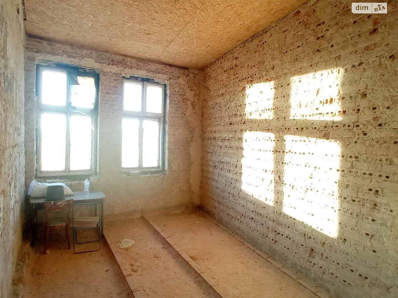 Продается 1-комнатная квартира 35 кв. м в Львове, пл. Святого Теодора - фото 1