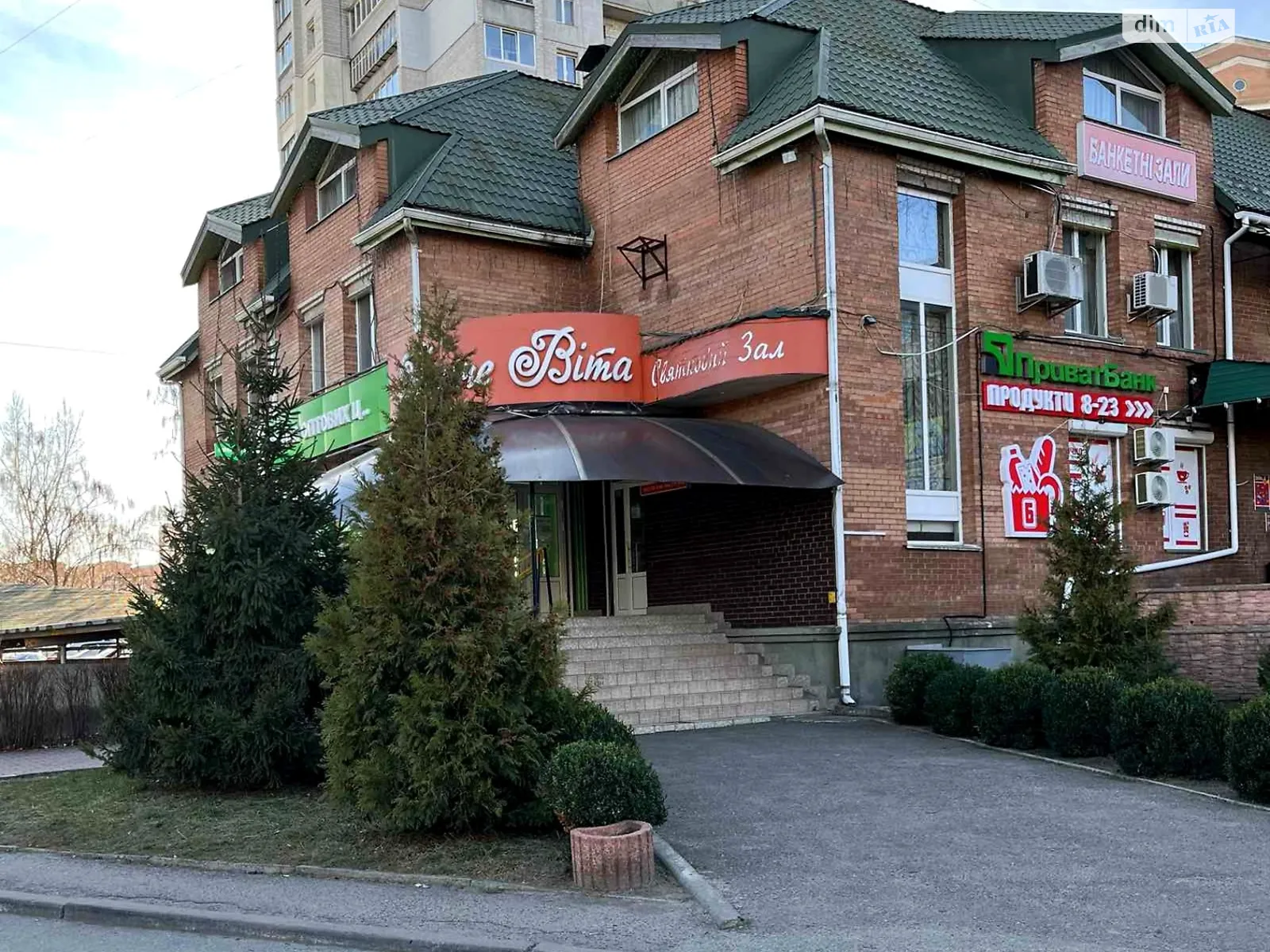 Продается помещения свободного назначения 830.5 кв. м в 3-этажном здании, цена: 445000 $ - фото 1
