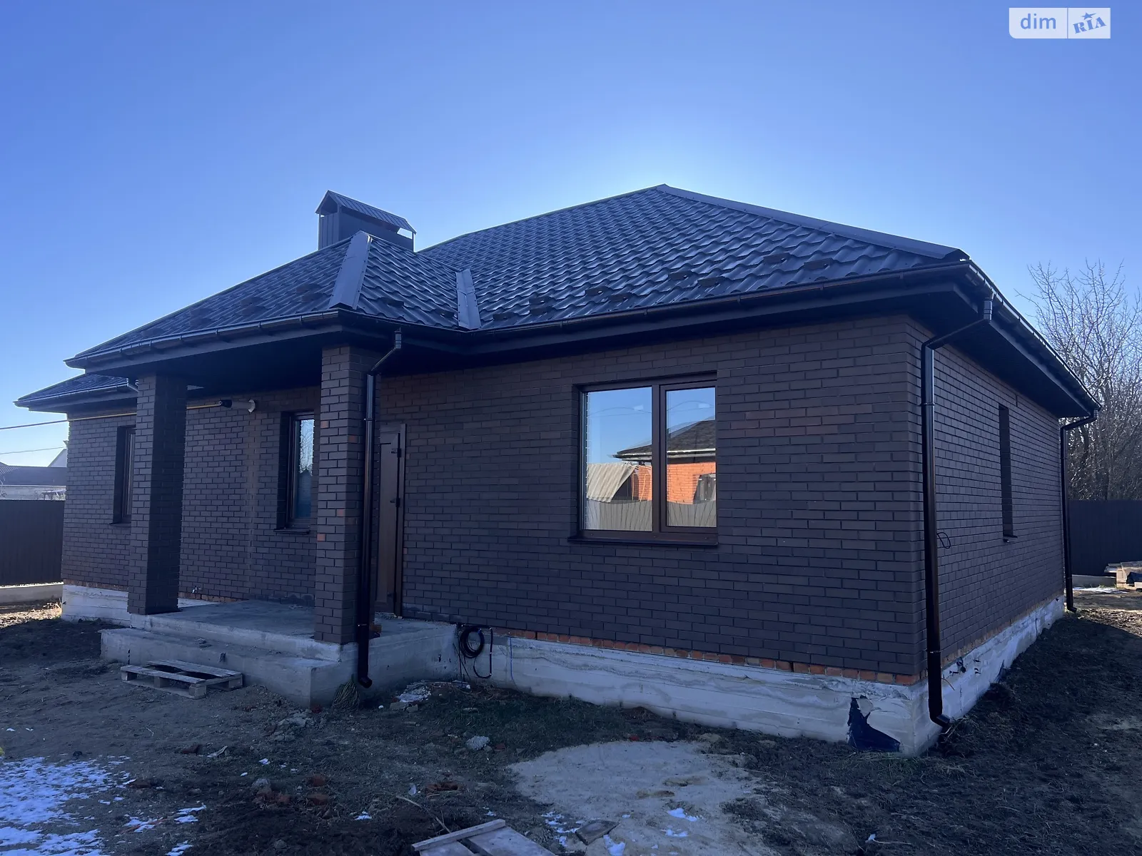 Продається одноповерховий будинок 100 кв. м з гаражем, цена: 80000 $ - фото 1