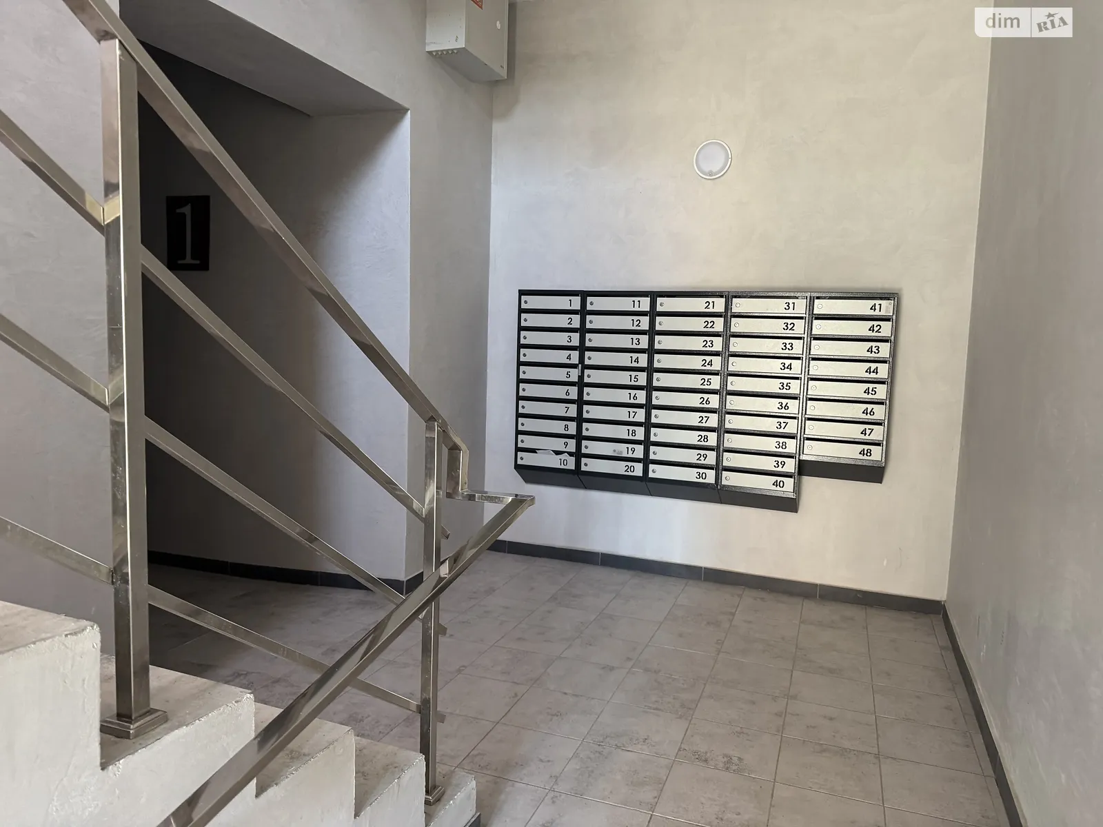 Продается 2-комнатная квартира 61 кв. м в Ивано-Франковске, ул. Хмельницкого Богдана, 57 - фото 1