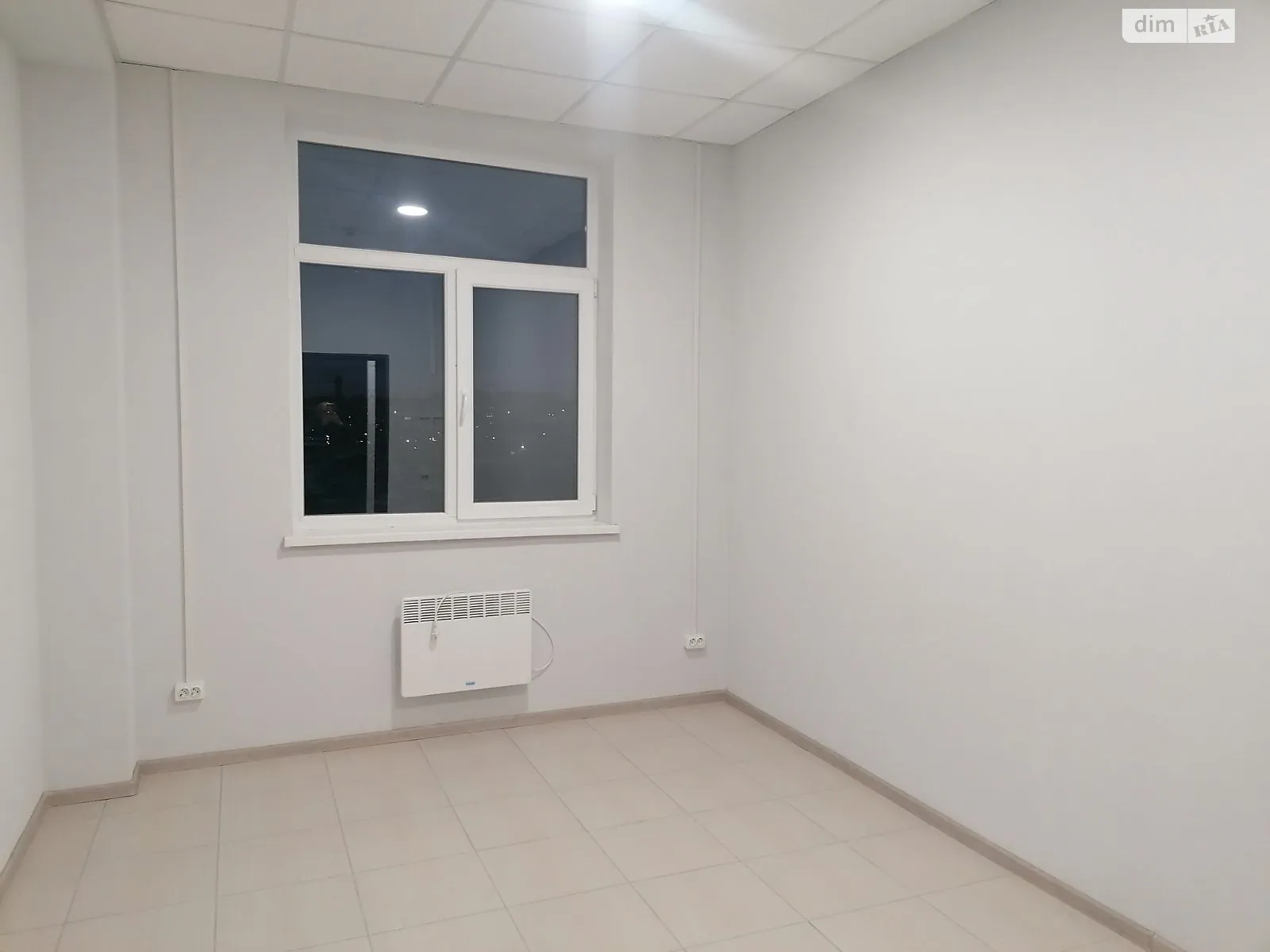 Продається офіс 14.6 кв. м в бізнес-центрі, цена: 12500 $ - фото 1